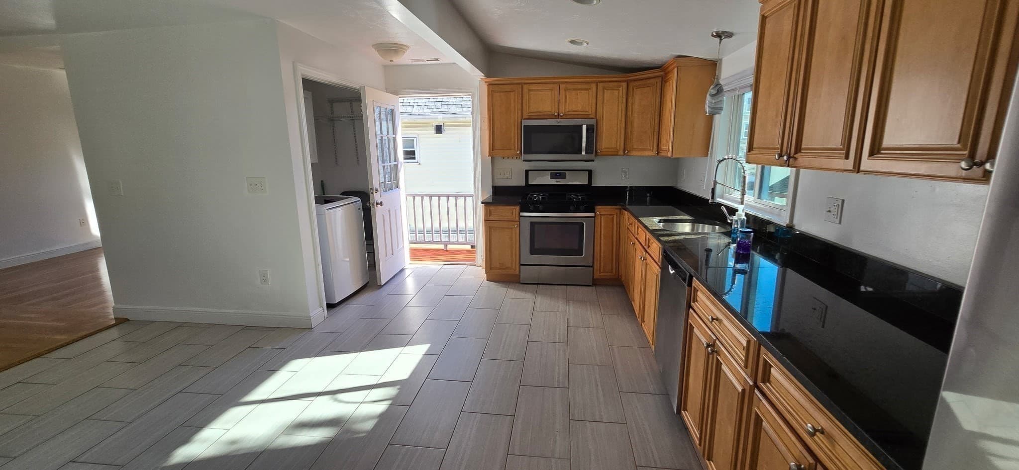 Multi Family at 376 Ferry St, Everett MA 02149, Everett, photo 10 of 19