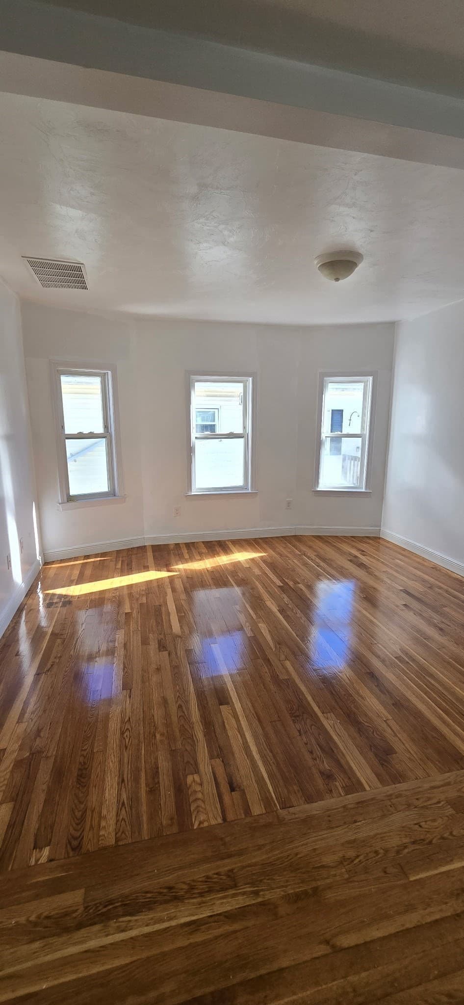 Multi Family at 376 Ferry St, Everett MA 02149, Everett, photo 8 of 19