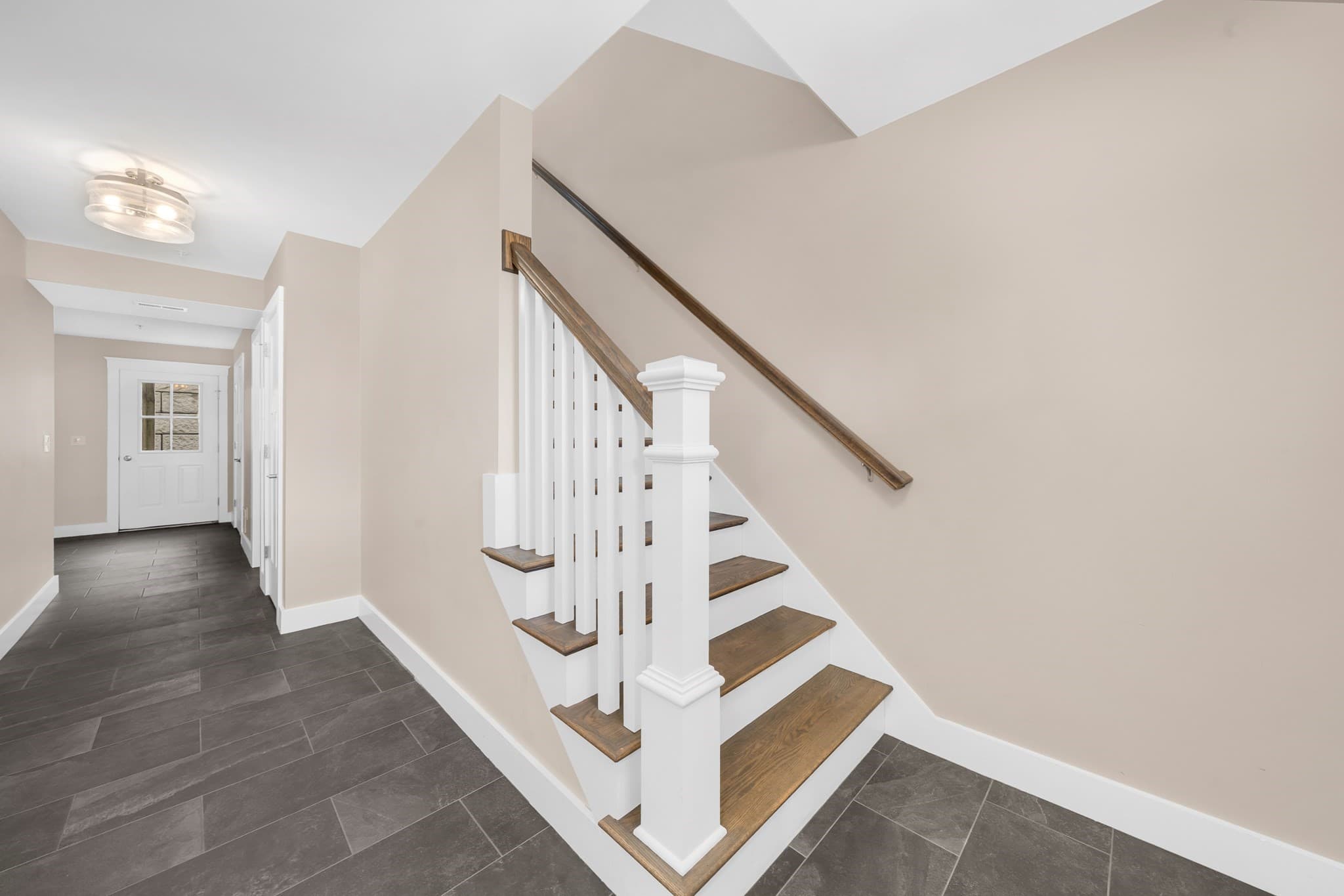 Condominium at 16 Hines Way # 16, Newburyport MA 01950, photo 26 of 37