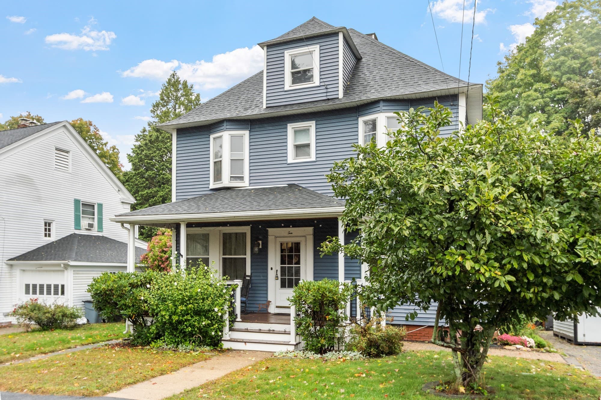 Single Family Residence at 10 Byron St, Haverhill MA 01835, Haverhill, photo 3 of 42