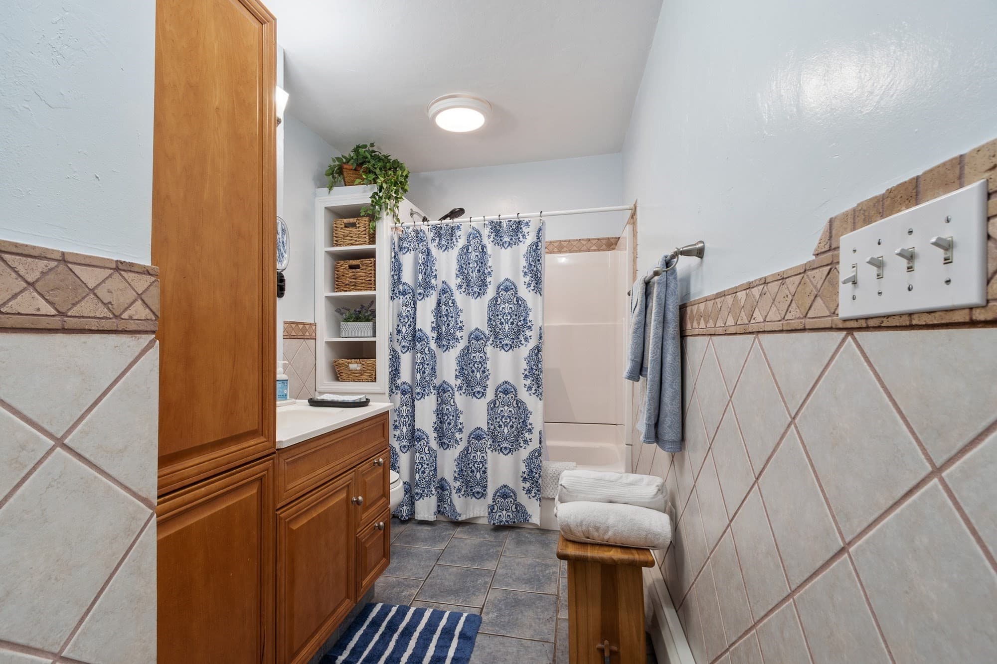 Single Family Residence at 10 Byron St, Haverhill MA 01835, Haverhill, photo 28 of 42