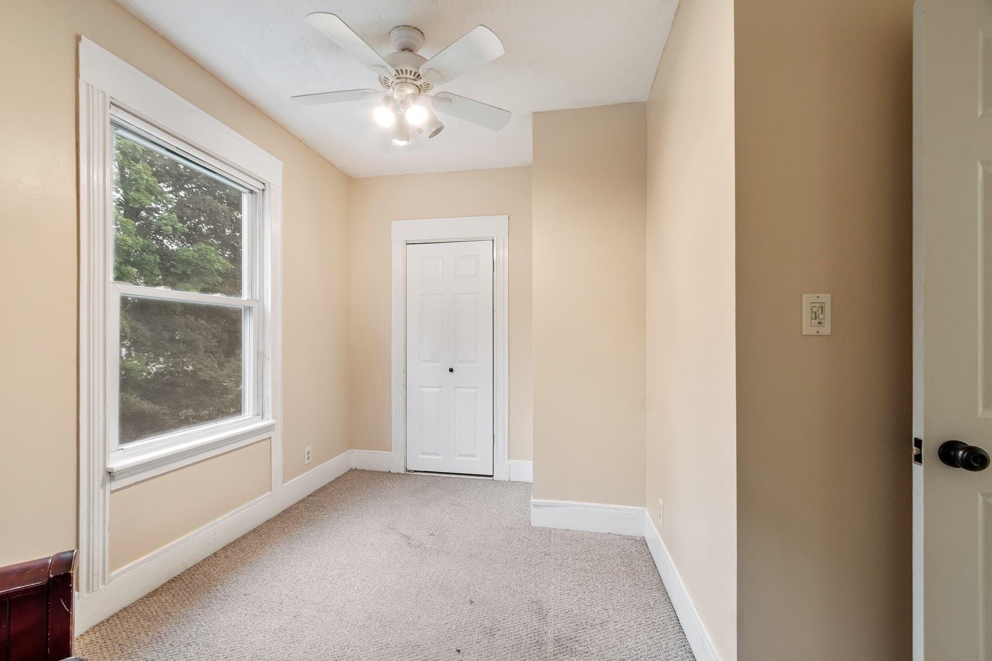 Single Family Residence at 10 Byron St, Haverhill MA 01835, Haverhill, photo 31 of 42