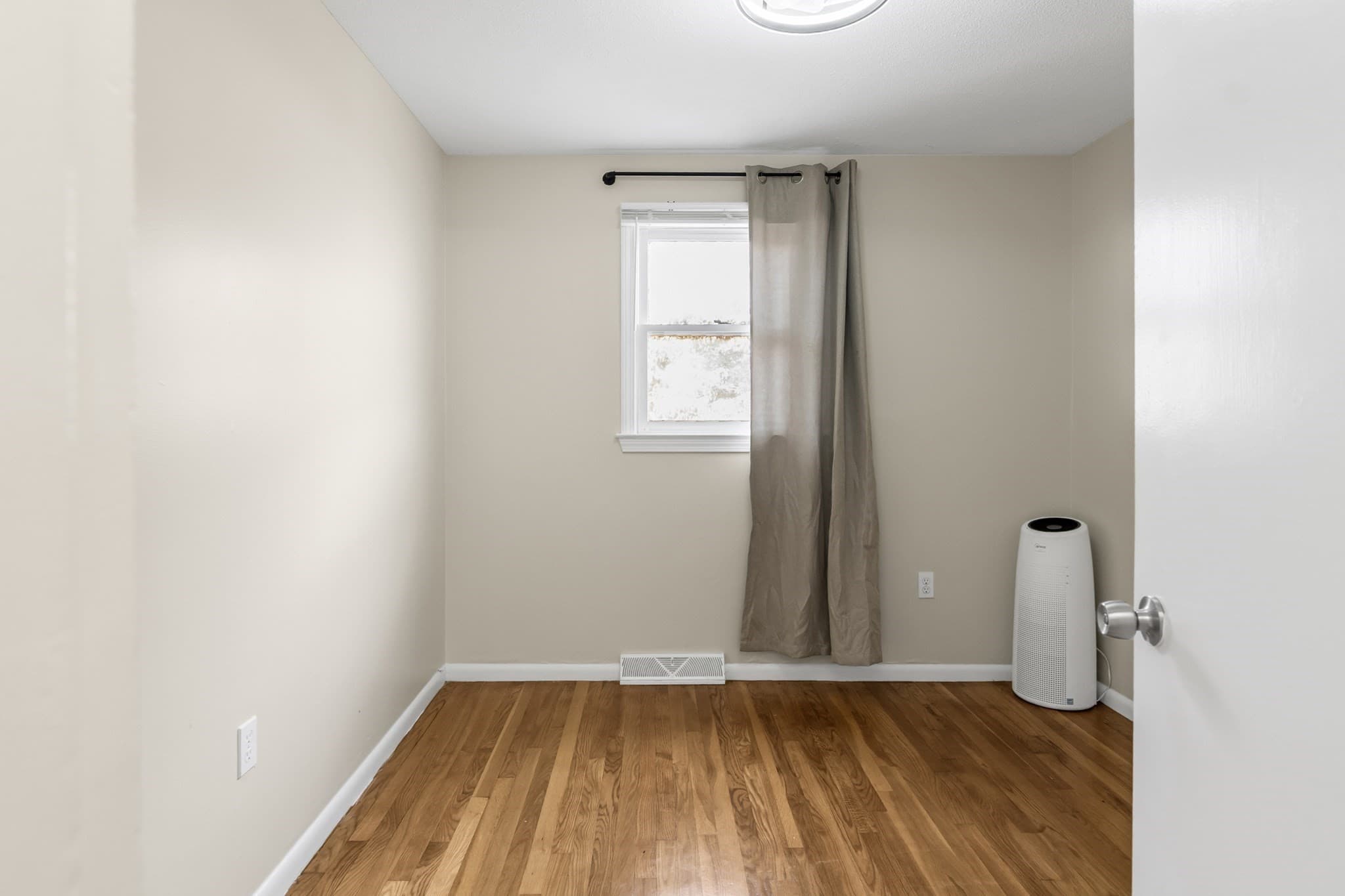 Condominium at 631 E Merrimack St # 631, Lowell MA 01852, Lowell, photo 22 of 30
