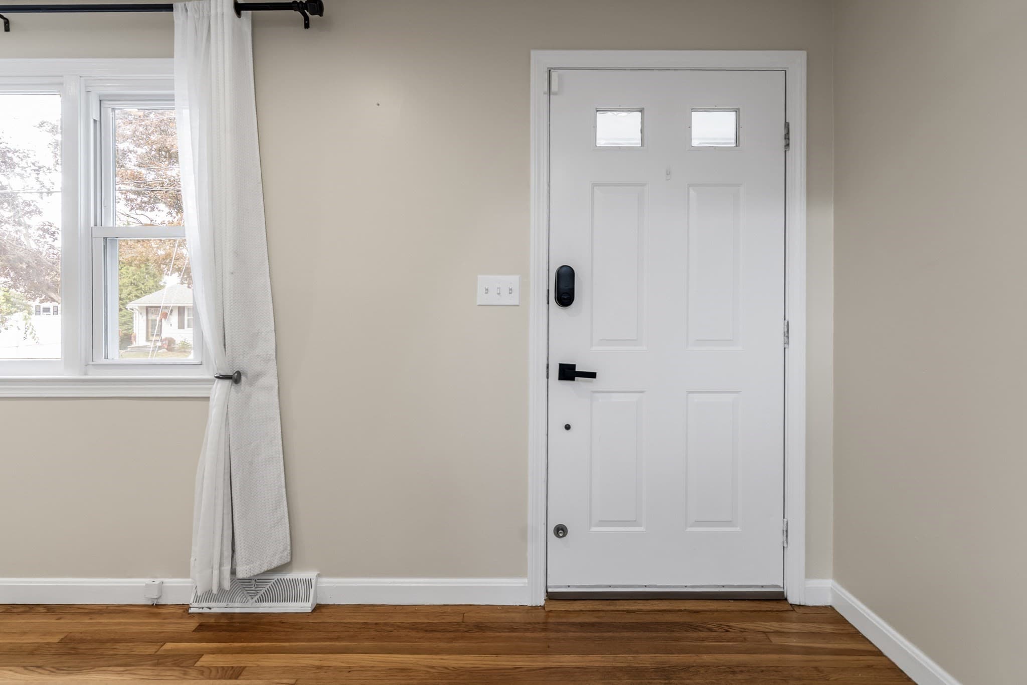 Condominium at 631 E Merrimack St # 631, Lowell MA 01852, Lowell, photo 8 of 30