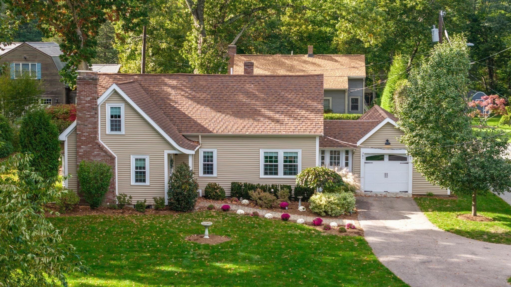 Single Family Residence at 4 Beatty Ln, Easton MA 02375, Easton, photo 2 of 40
