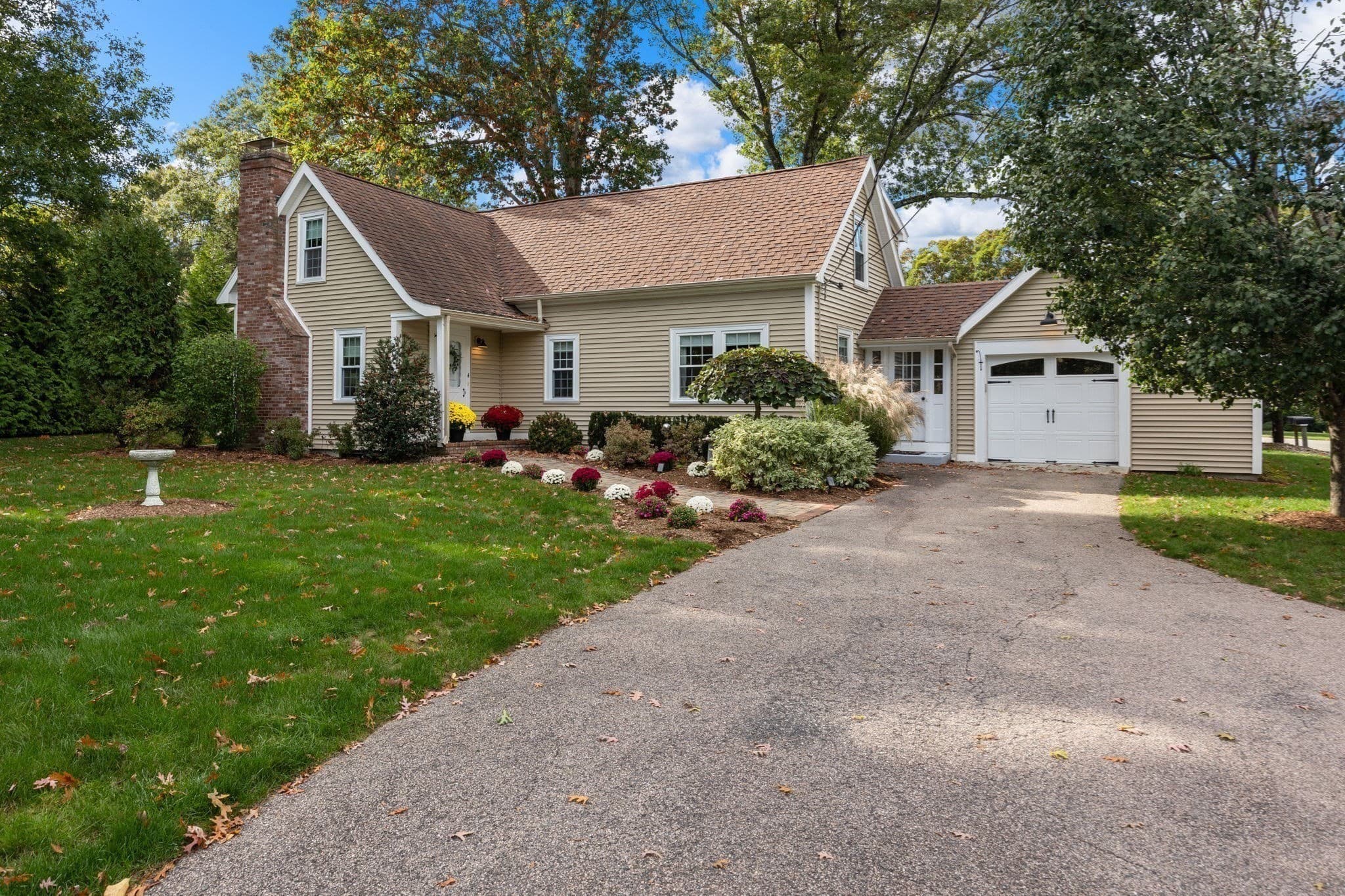 Single Family Residence at 4 Beatty Ln, Easton MA 02375, Easton, photo 3 of 40