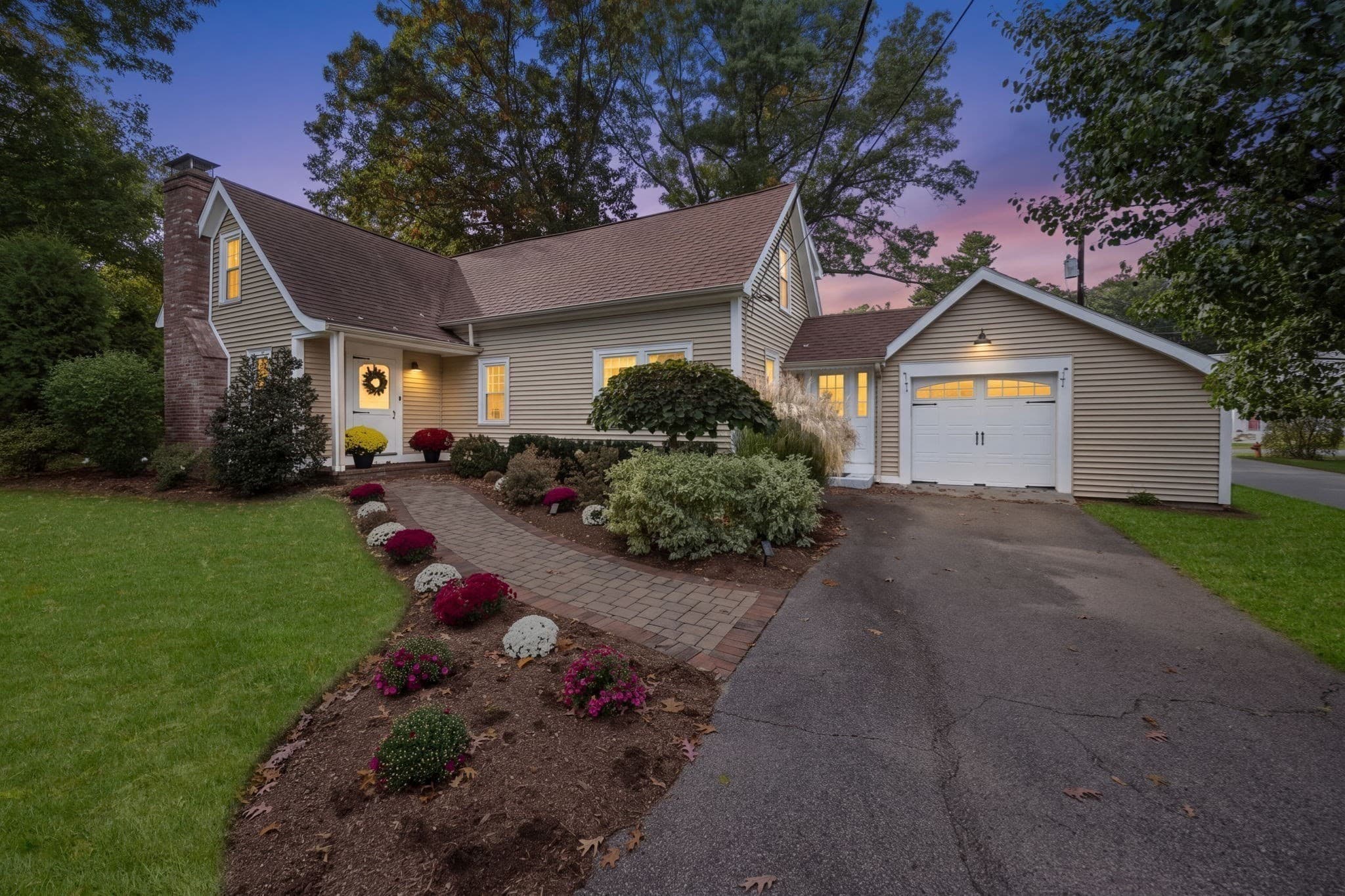 Single Family Residence at 4 Beatty Ln, Easton MA 02375, Easton, photo 4 of 40