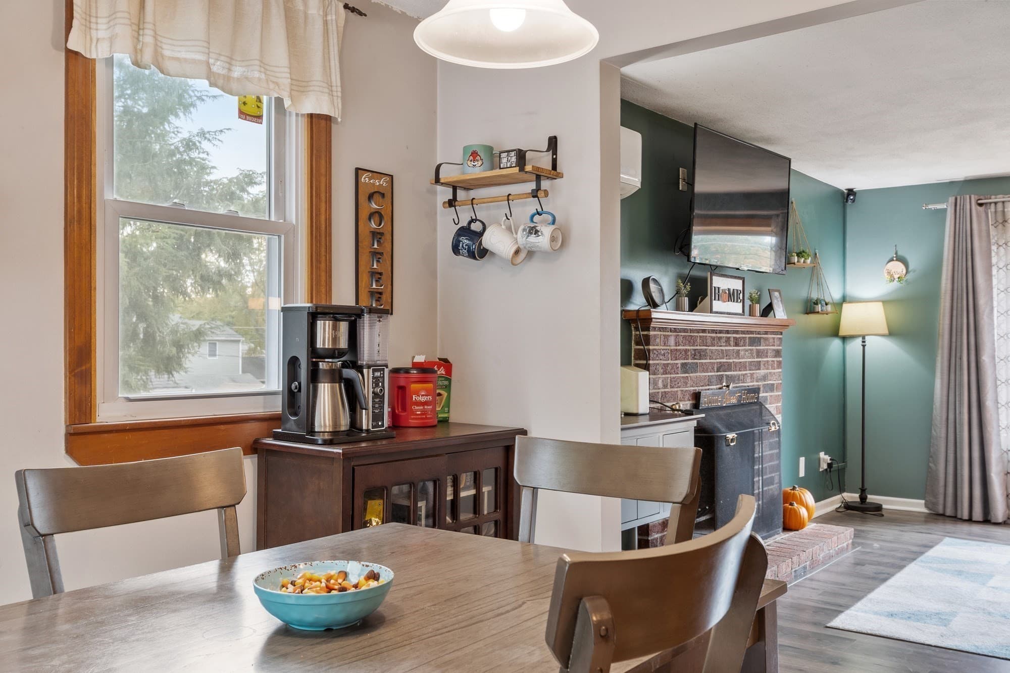 Single Family Residence at 7 N Lakeview Rd, Norton MA 02766, Norton, photo 13 of 41