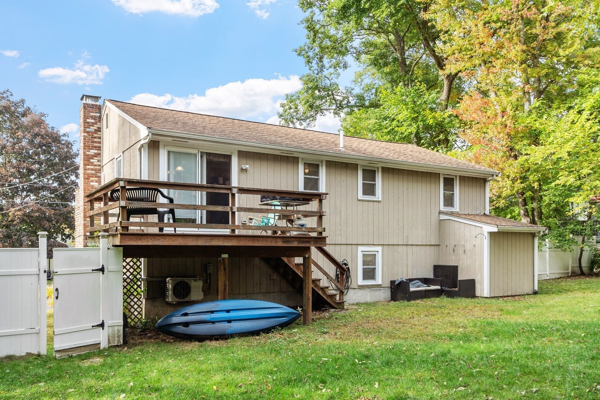 Single Family Residence at 7 N Lakeview Rd, Norton MA 02766, Norton, photo 35 of 41