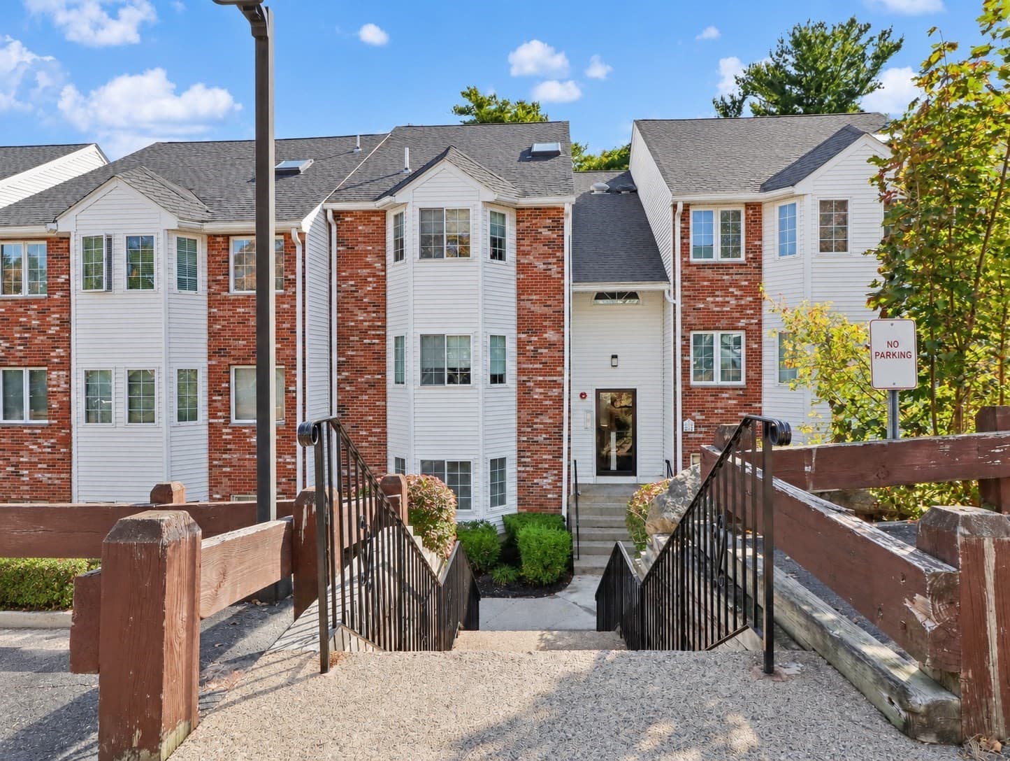 Condominium at 116 Tall Oaks Drive # M, Weymouth MA 02190, Weymouth, photo 3 of 32