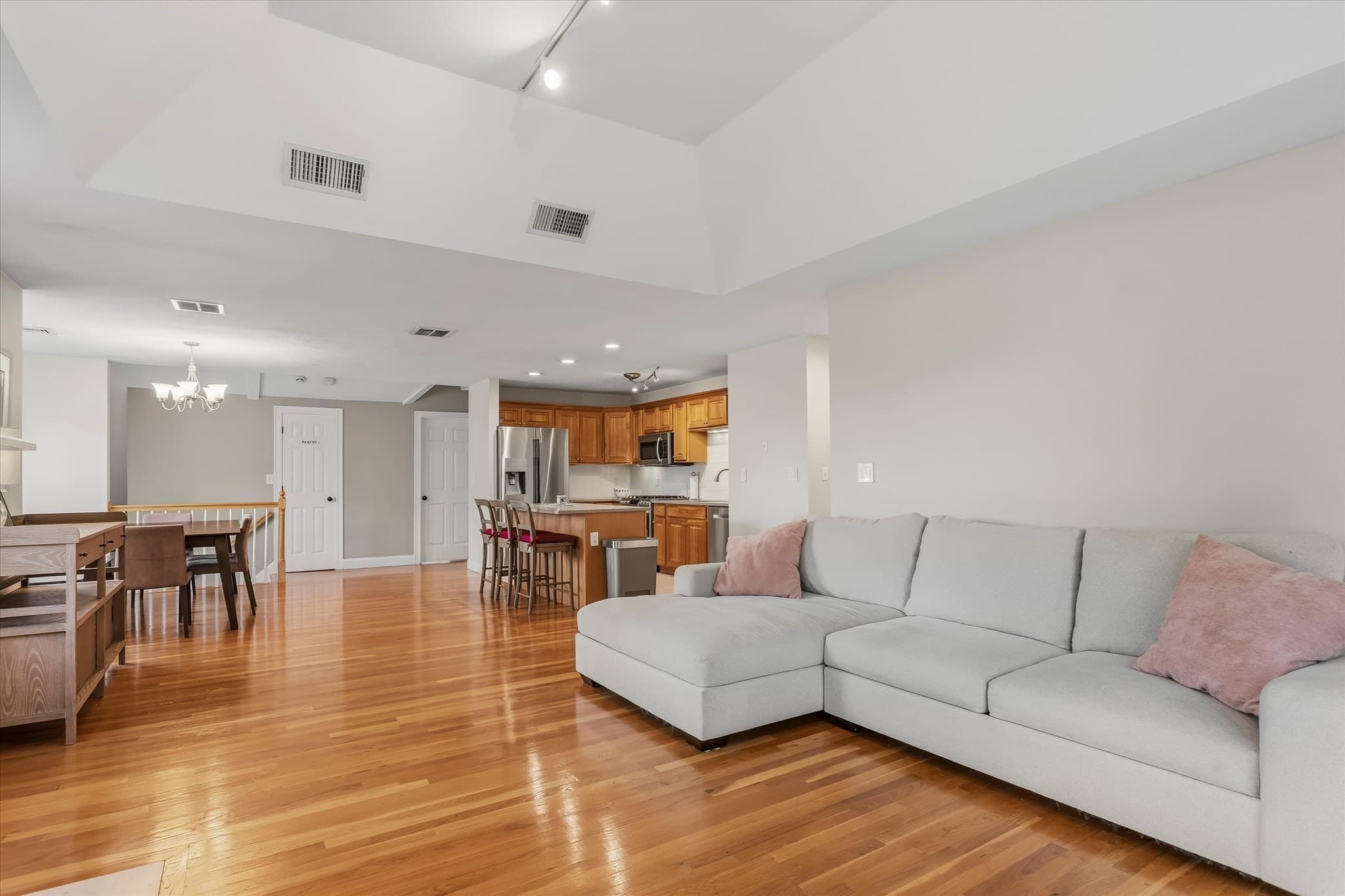 Condominium at 45 Short St. # 45, Norwood MA 02062, Norwood, photo 13 of 39
