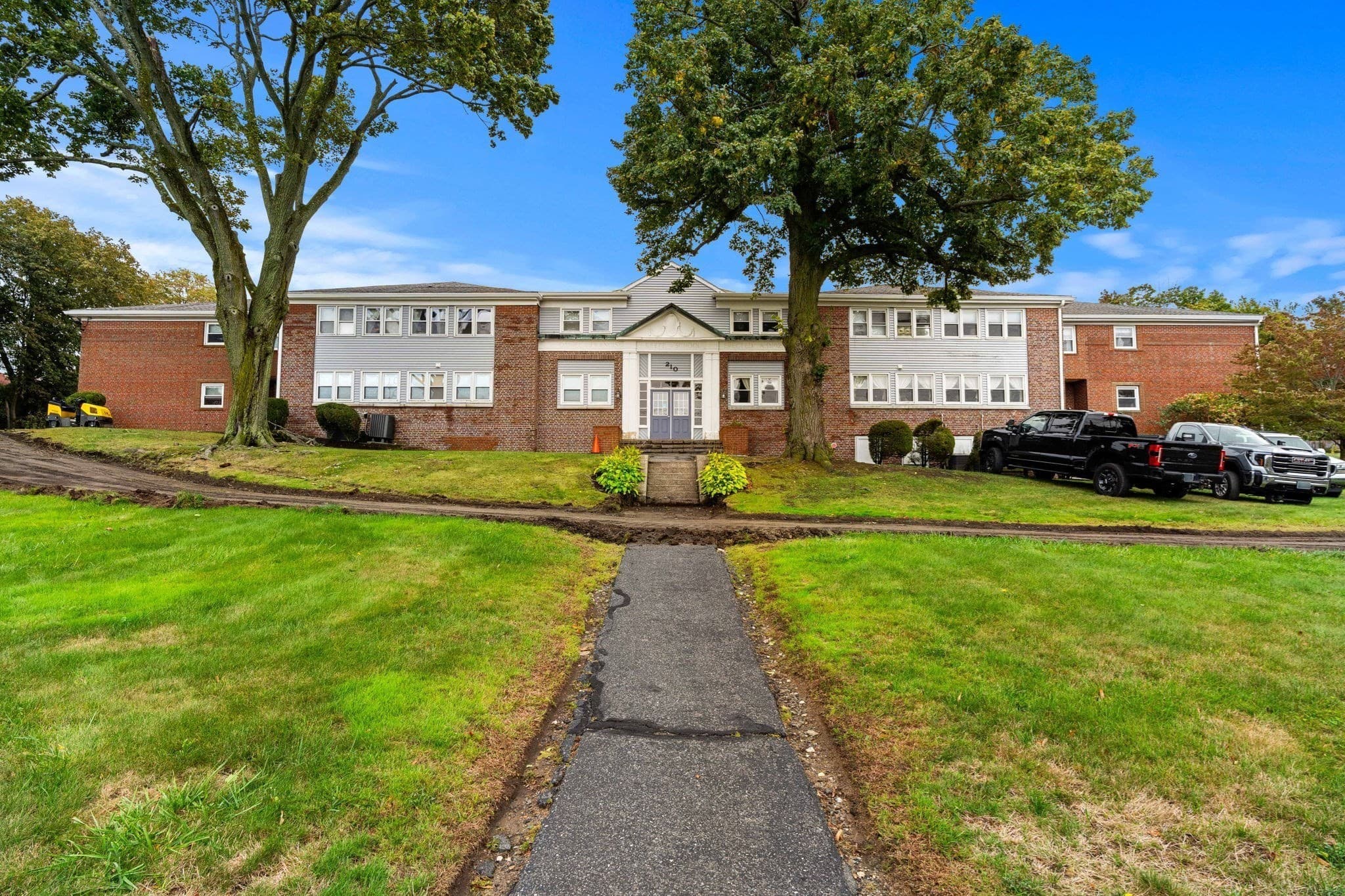 Condominium at 210 Washington St # 11, Peabody MA 01960, Peabody, photo 2 of 19