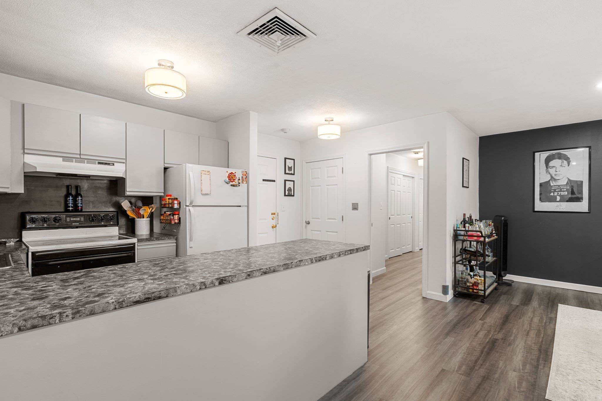 Condominium at 210 Washington St # 11, Peabody MA 01960, Peabody, photo 9 of 19