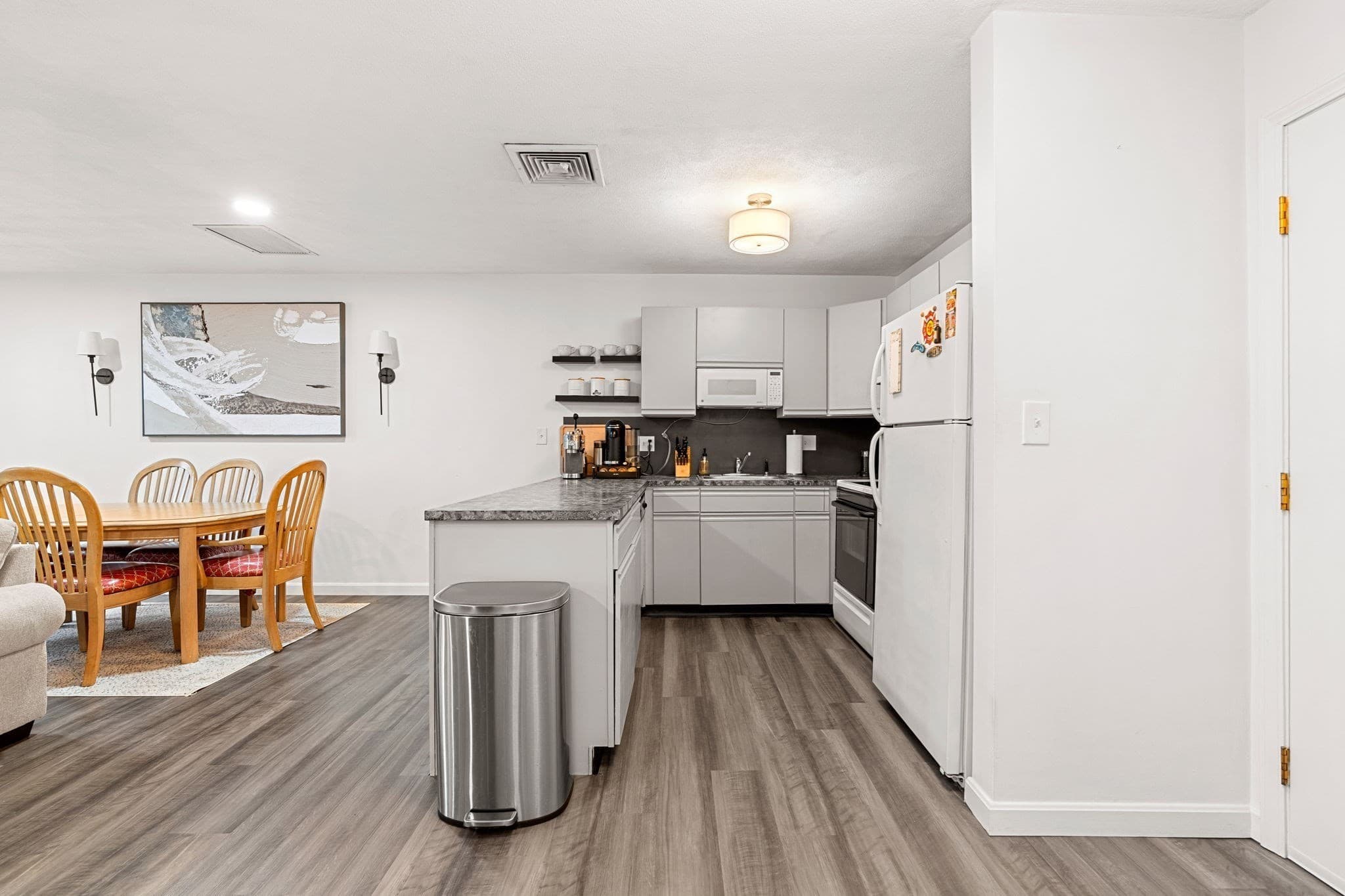 Condominium at 210 Washington St # 11, Peabody MA 01960, Peabody, photo 14 of 19