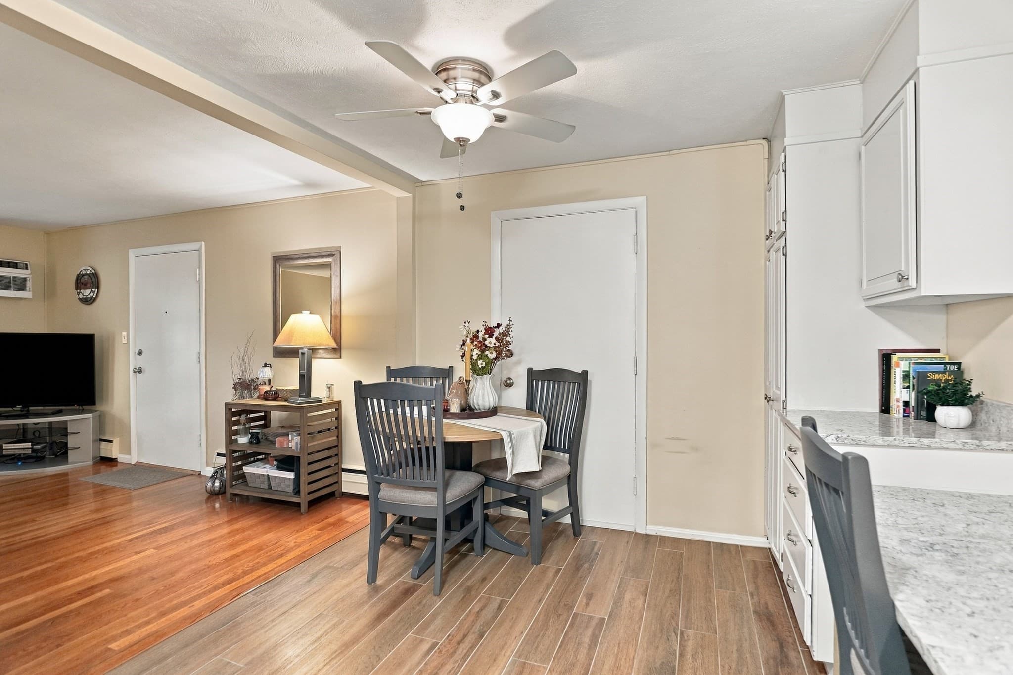 Condominium at 35 Jacqueline Road # D, Waltham MA 02452, Waltham, photo 10 of 26
