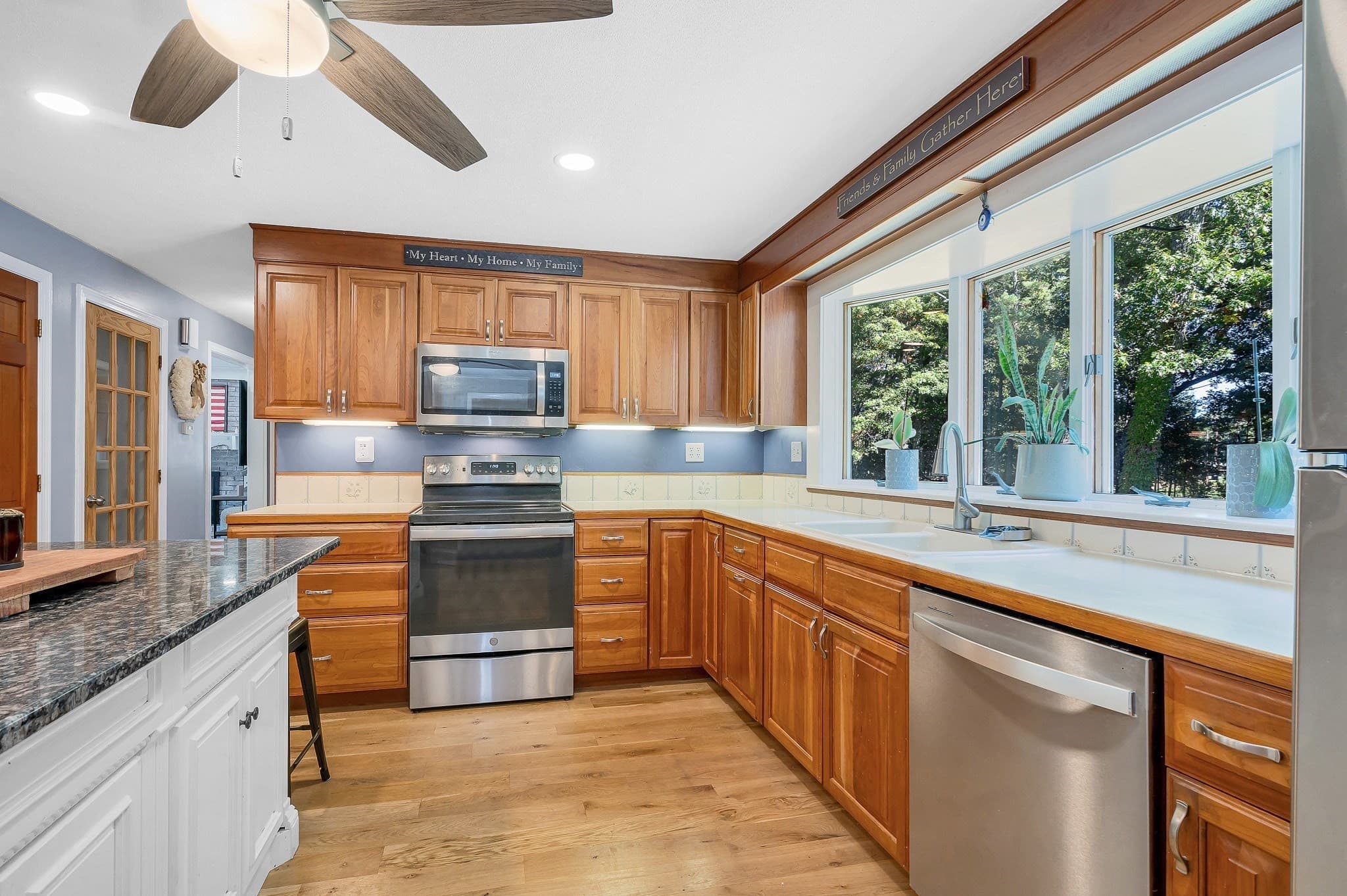 Single Family Residence at 22 Country Rd, Westford MA 01886, Westford, photo 4 of 42