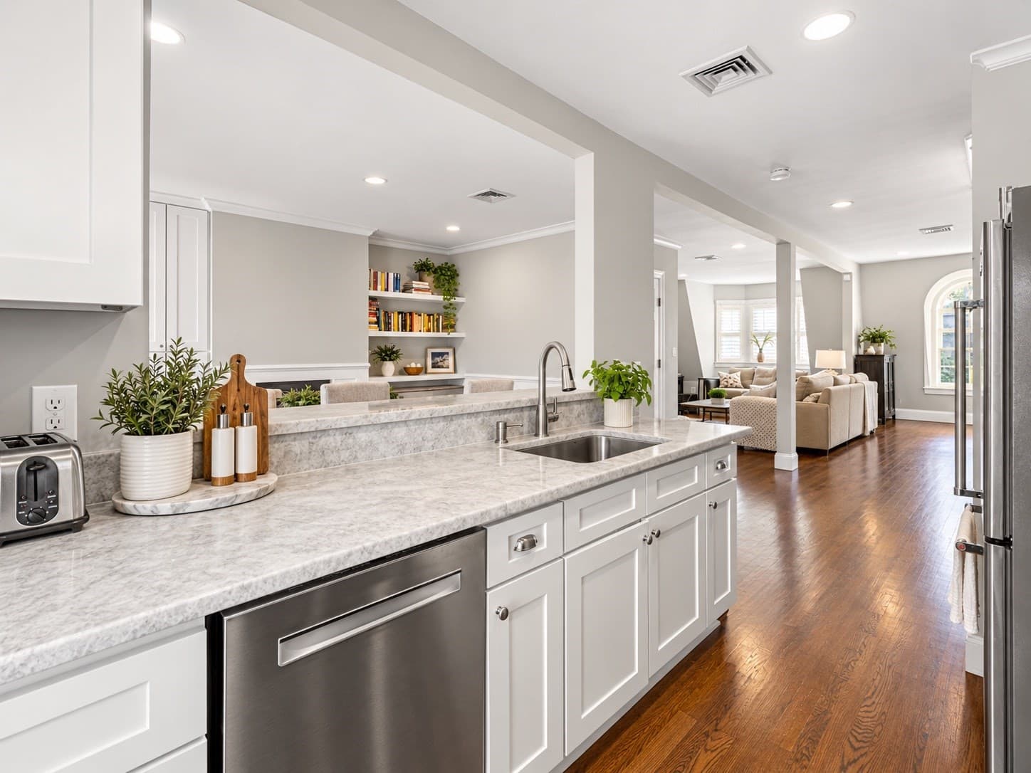 Condominium at 123 West Newton # 2, Boston MA 02118, Boston, photo 7 of 26