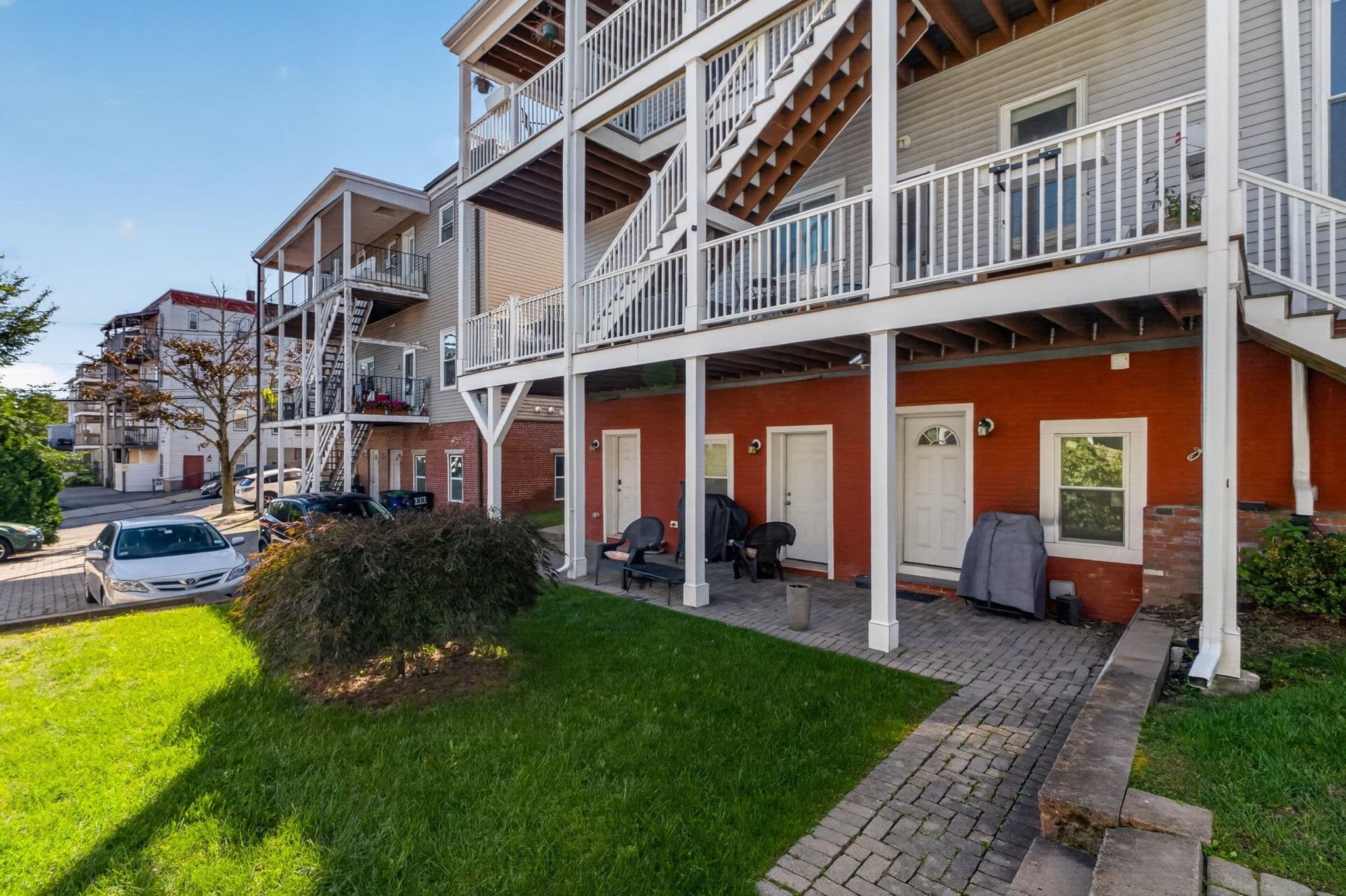 Condominium at 119 Heath Street # 1, Somerville MA 02145, Somerville, photo 15 of 17