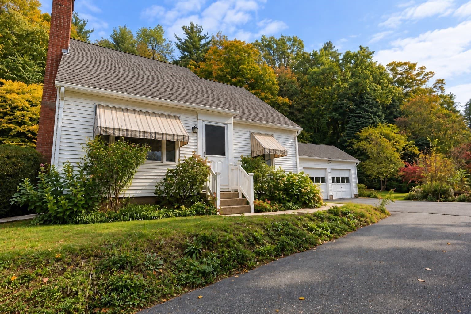 390 Leyden Road, Greenfield MA 01301