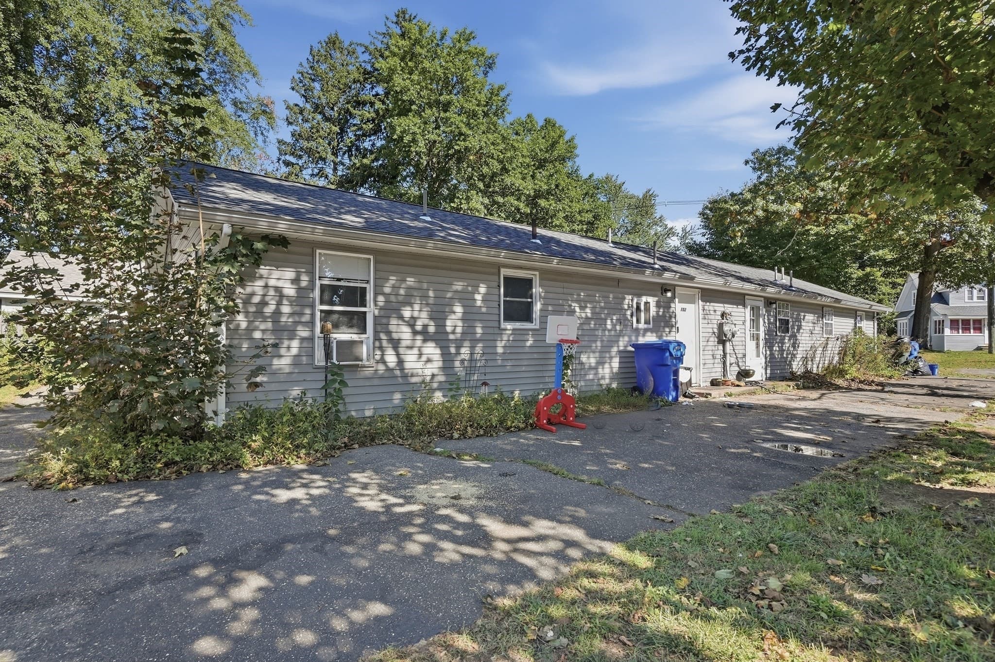 Duplex at 152-154 Dorset Street, Springfield MA 01108, Springfield, photo 3 of 28