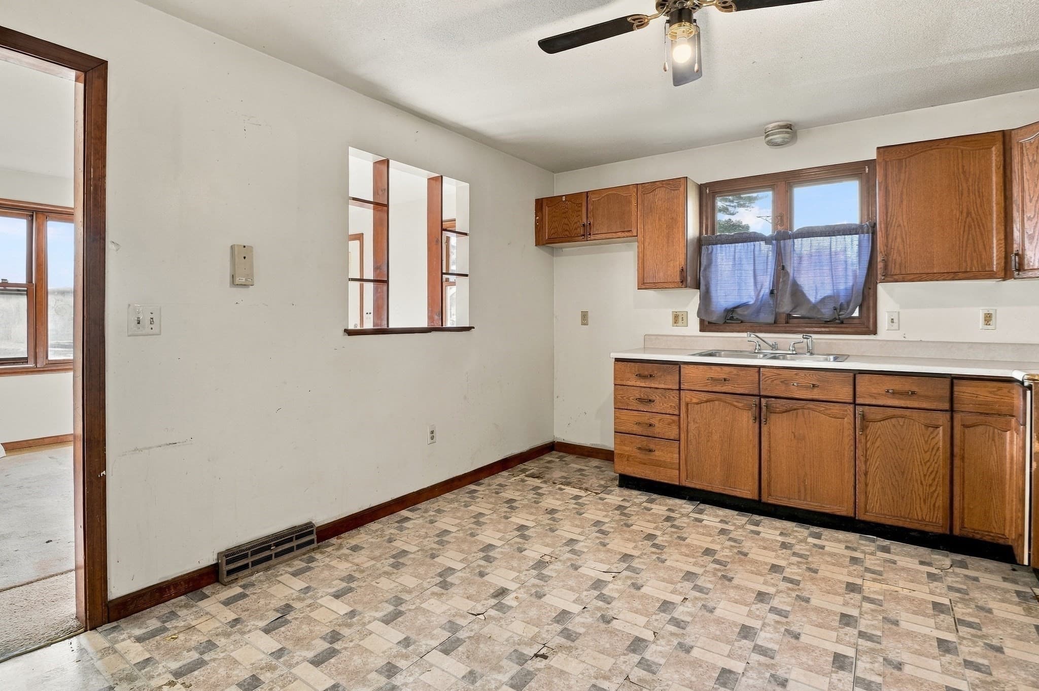 Duplex at 241-243 Nottingham Street, Springfield MA 01104, Springfield, photo 23 of 36