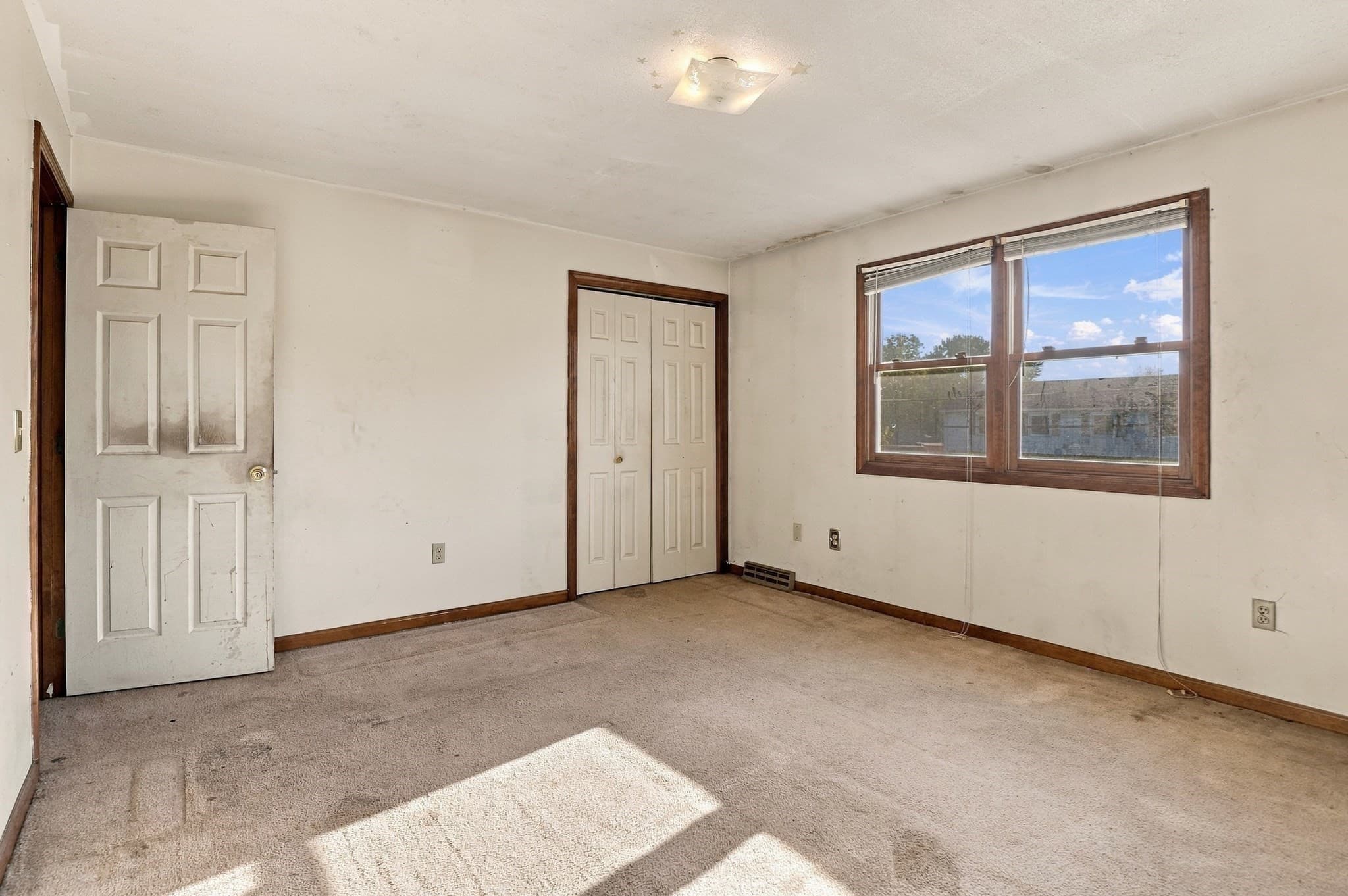 Duplex at 241-243 Nottingham Street, Springfield MA 01104, Springfield, photo 27 of 36