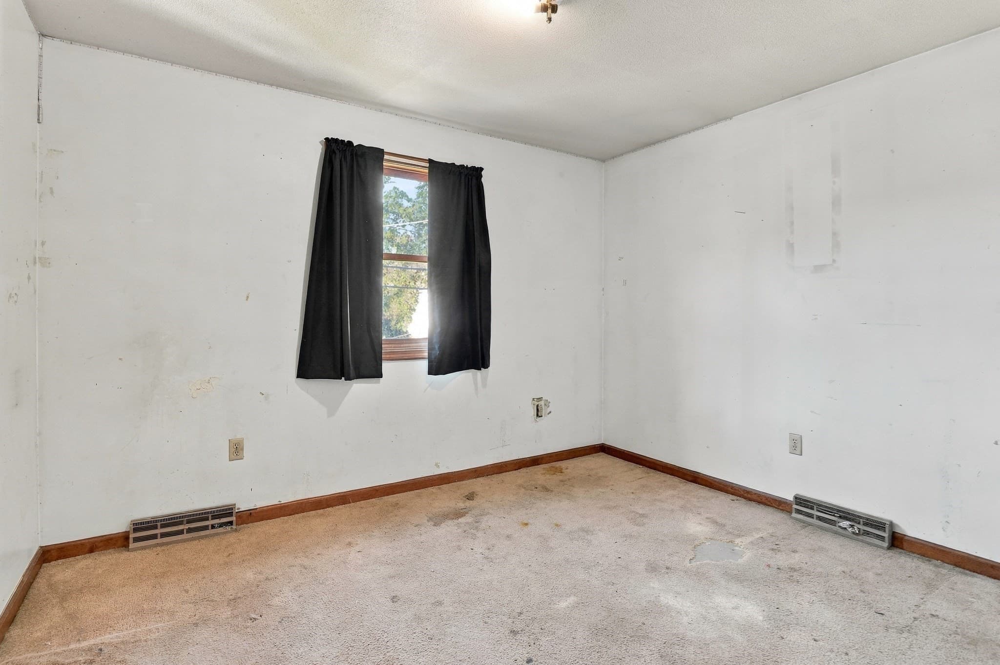 Duplex at 241-243 Nottingham Street, Springfield MA 01104, Springfield, photo 28 of 36