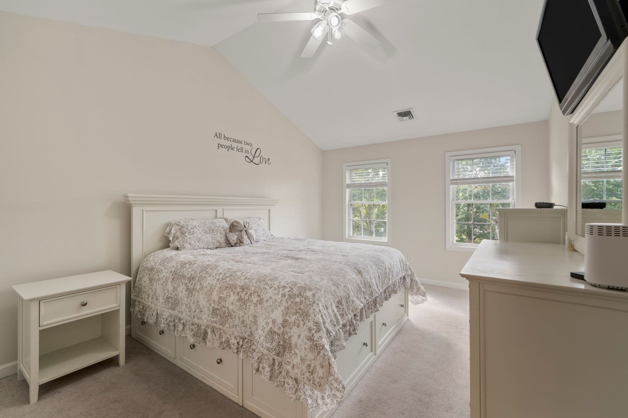 Single Family Residence at 3 Autumn Dr, Wareham MA 02576, Wareham, photo 13 of 30