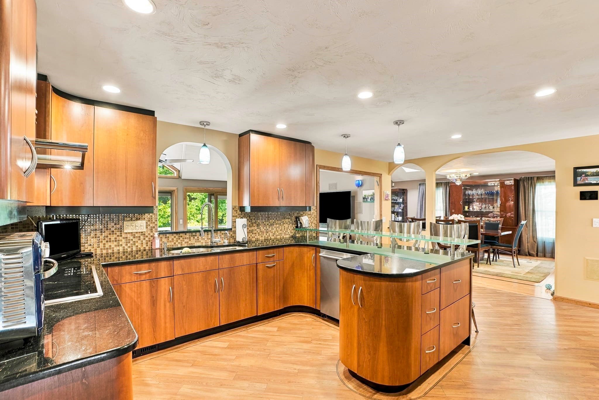 Single Family Residence at 8 Hearthridge Dr, Canton MA 02021, Canton, photo 10 of 42