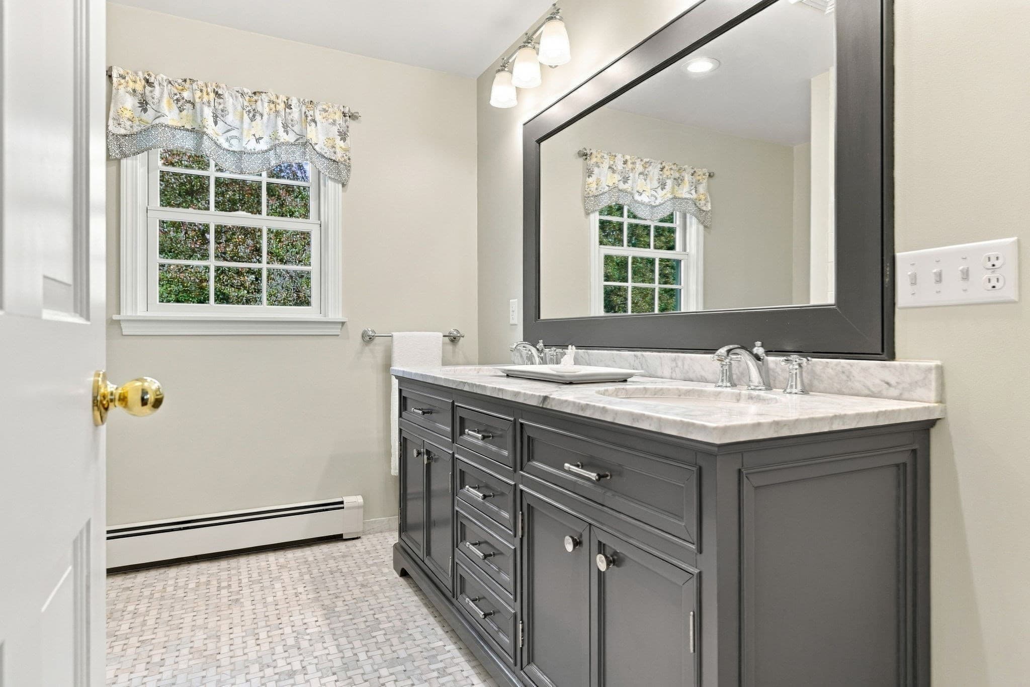 Single Family Residence at 37 Smithshire Est, Andover MA 01810, Andover, photo 22 of 38