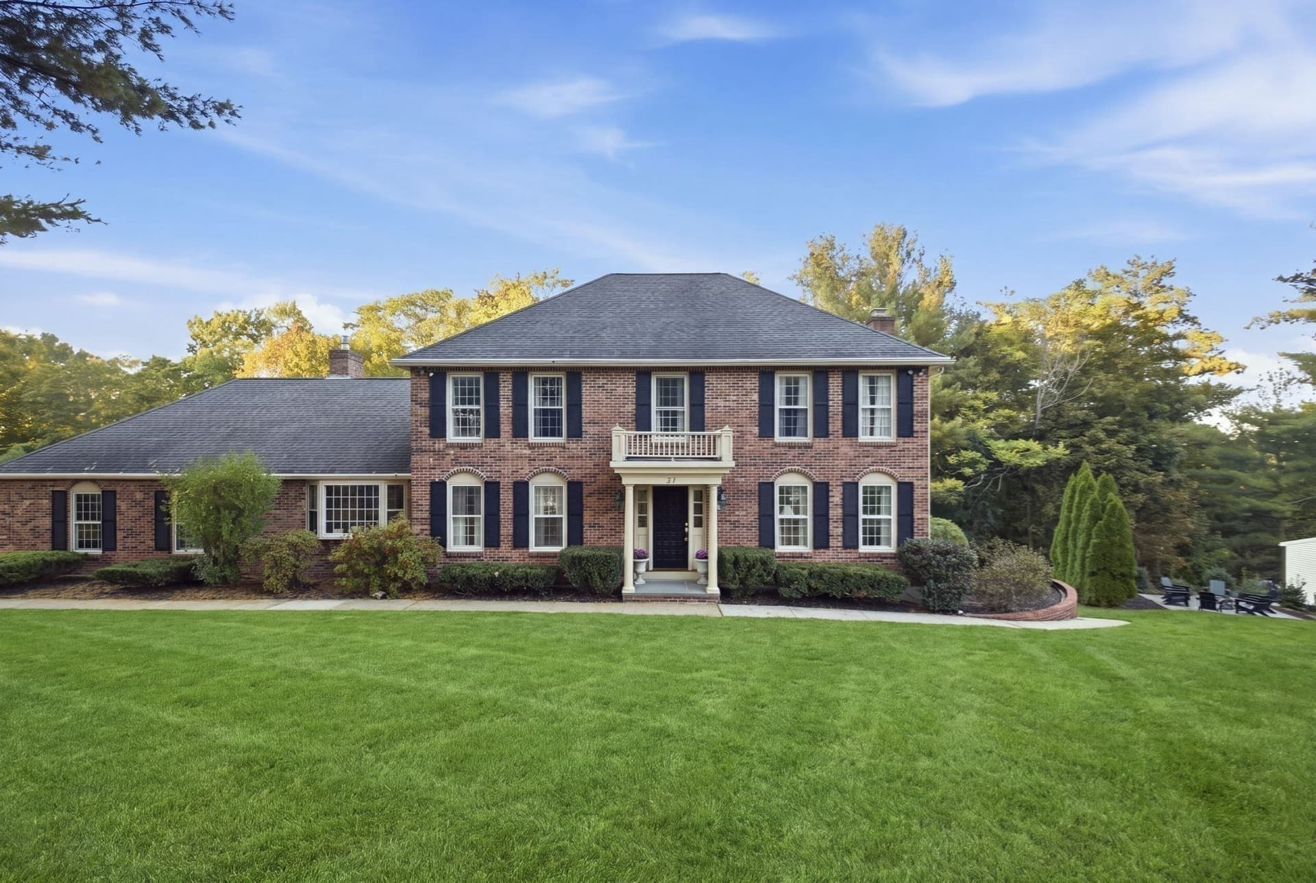 37 Smithshire Est, Andover MA 01810