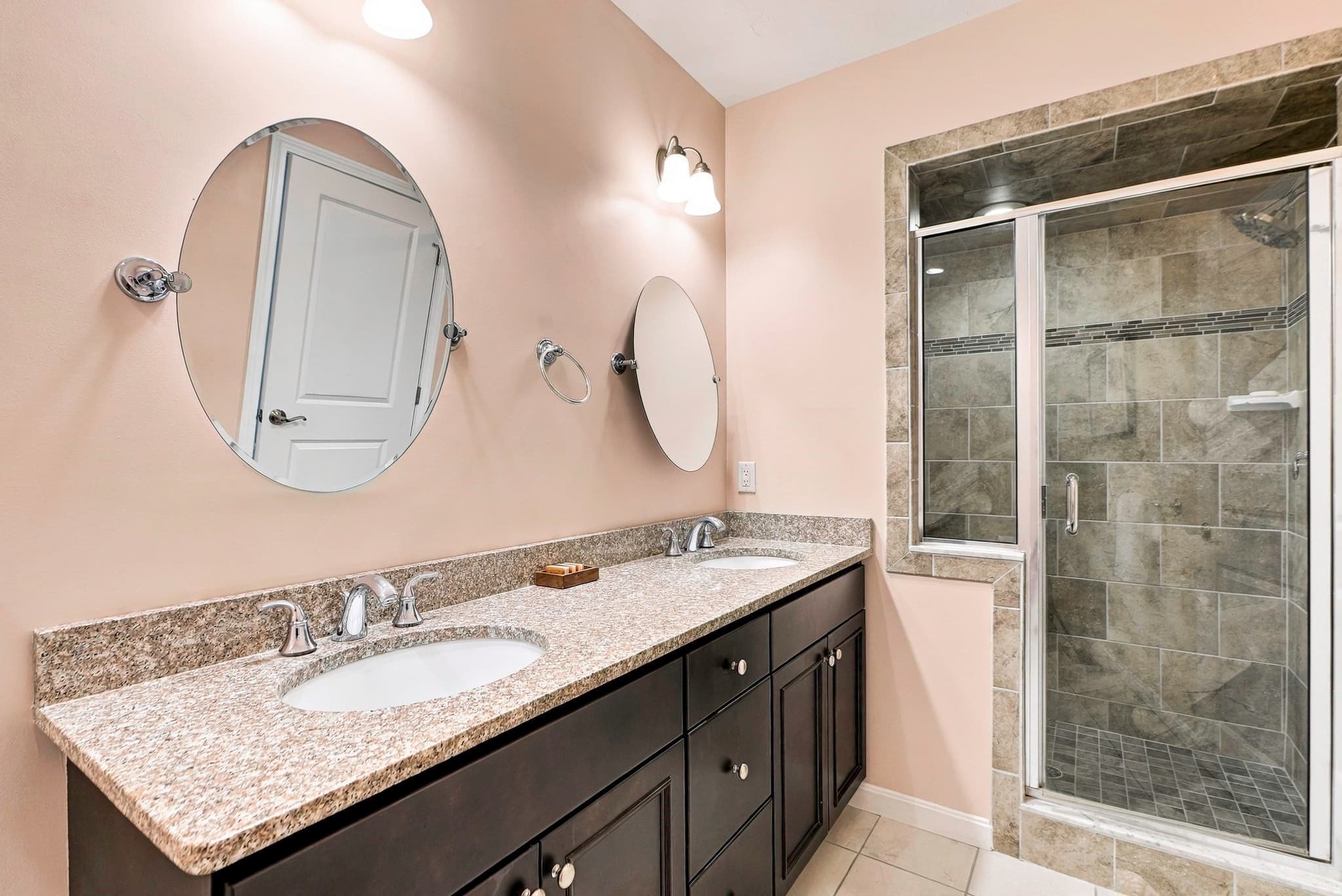 Condominium at 29 Hastings # 29, Hudson MA 01749, Hudson, photo 21 of 41