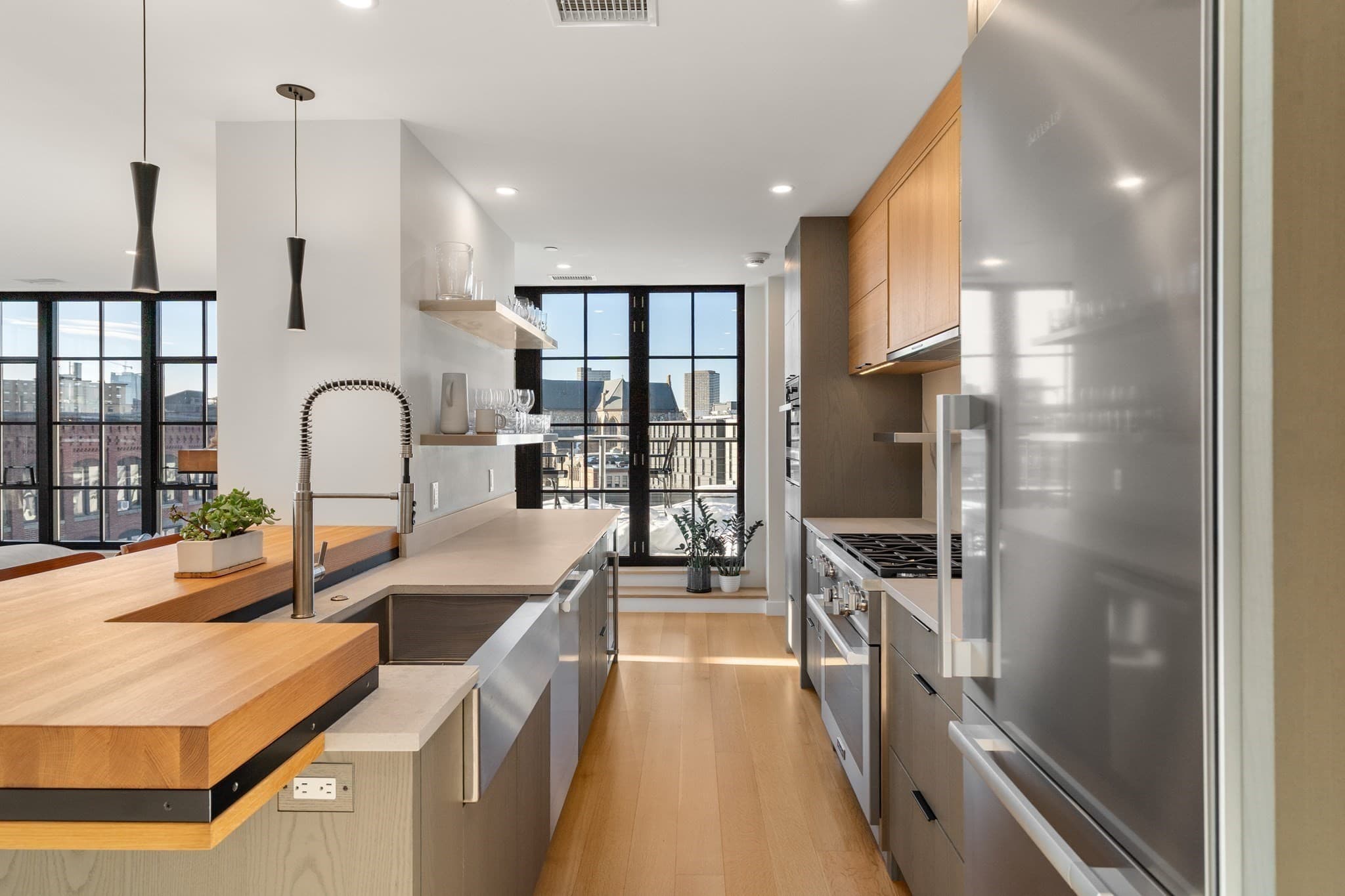 Condominium at 76 Wareham St # 6D, Boston MA 02118, Boston, photo 5 of 24