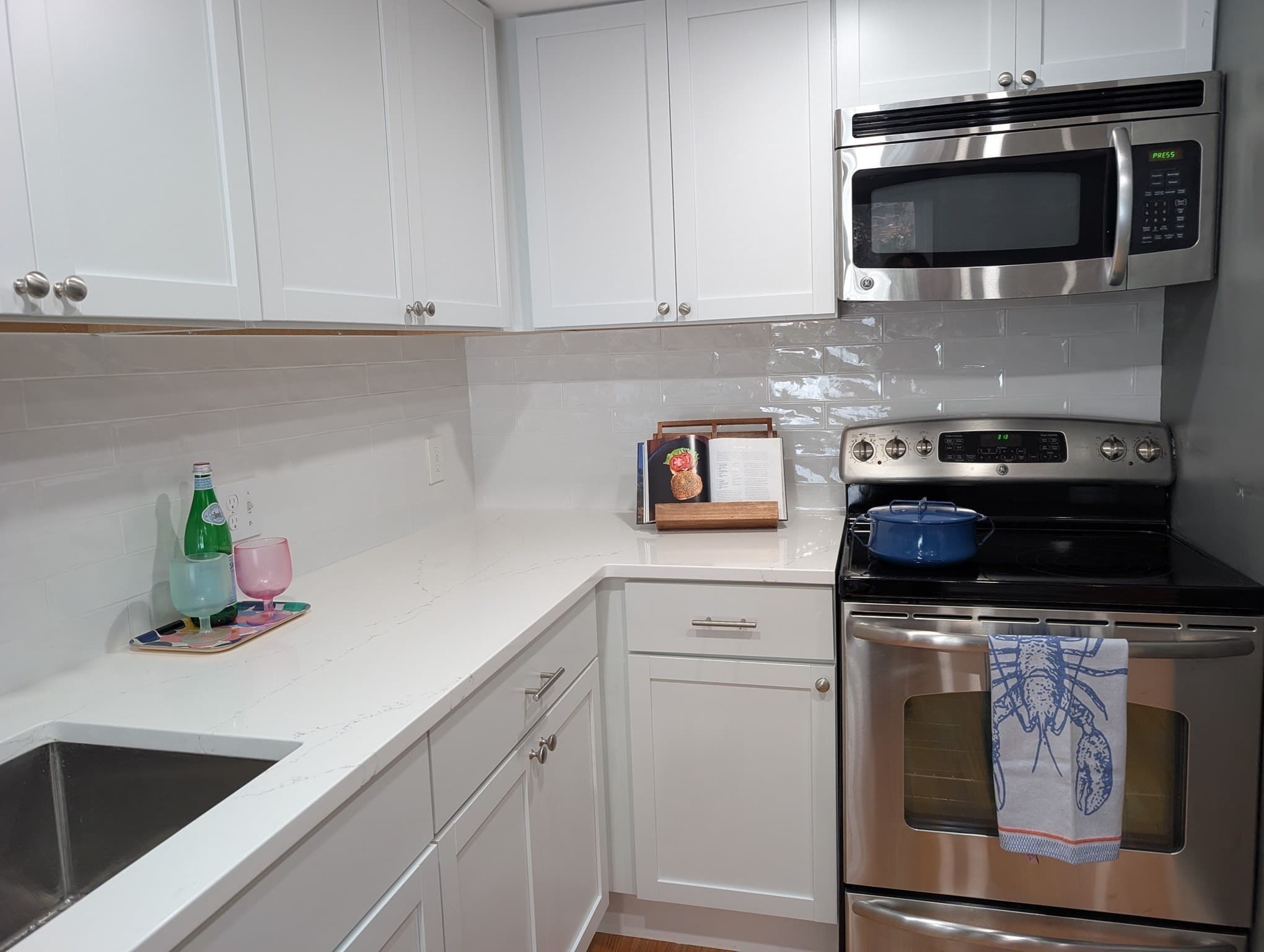 Multi Family at 243 Appleton St, Lowell MA 01852, Lowell, photo 9 of 41