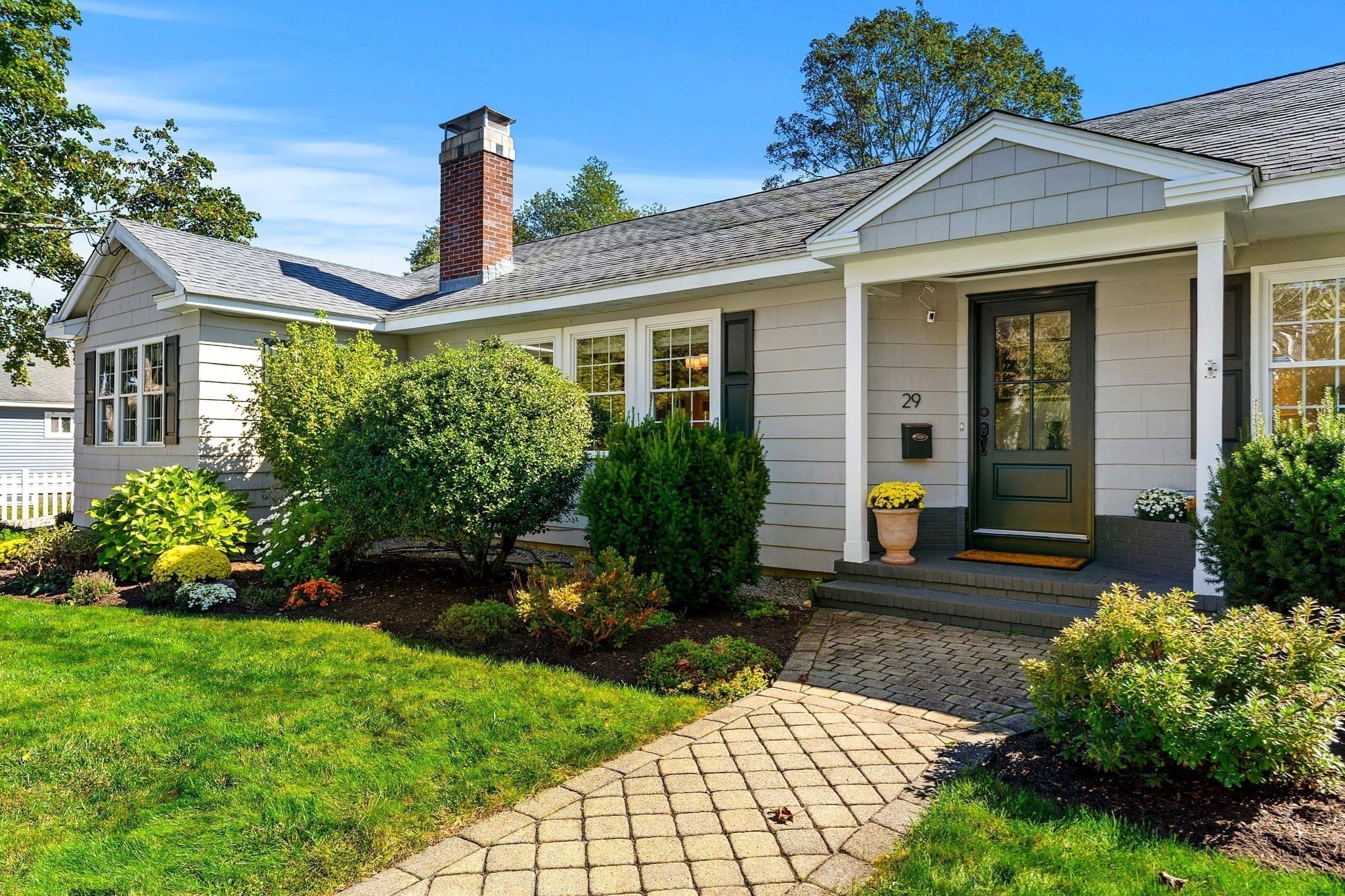 Single Family Residence at 29 Linwood St, Chelmsford MA 01824, Chelmsford, photo 2 of 42