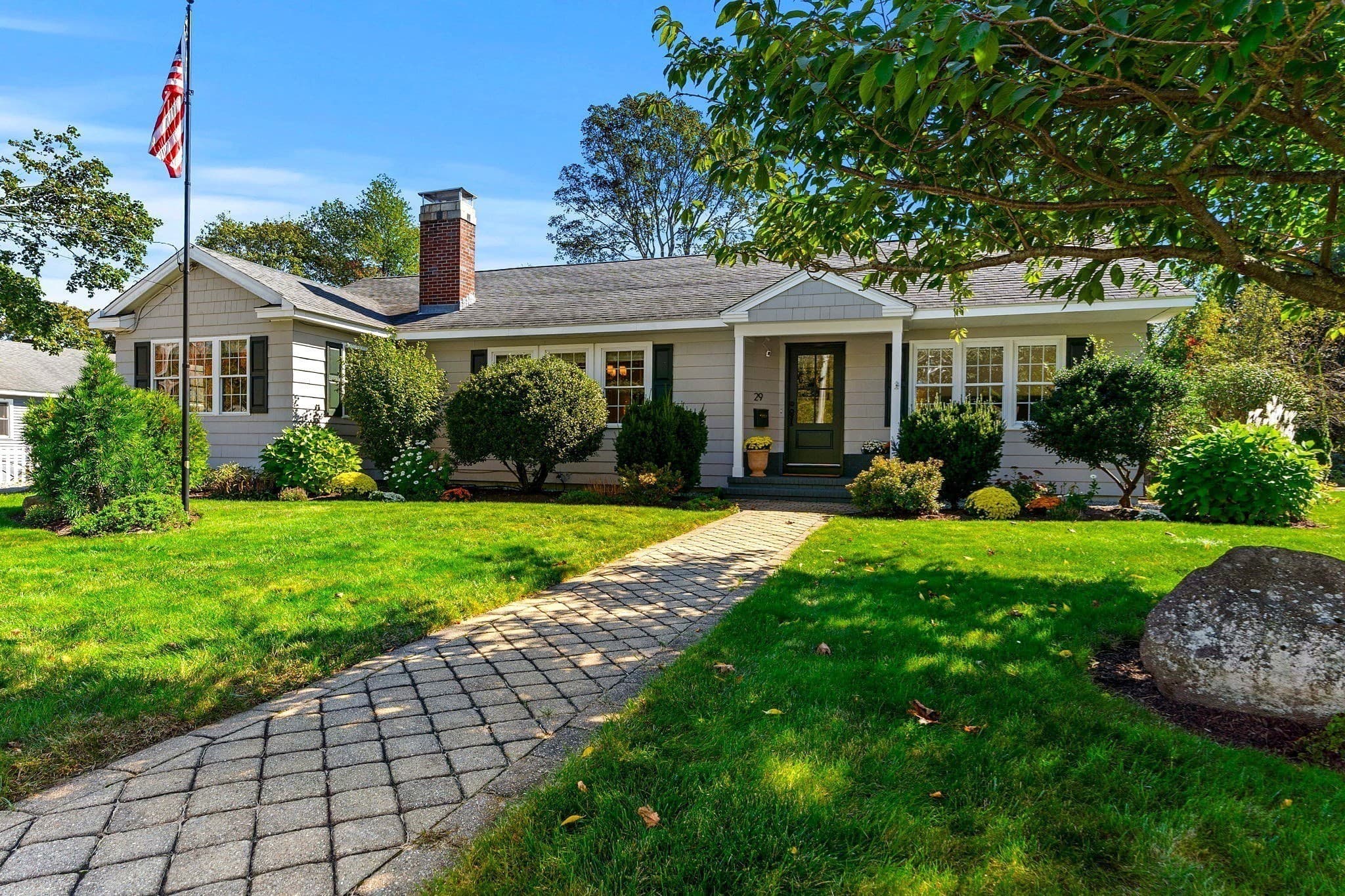 29 Linwood St, Chelmsford MA 01824