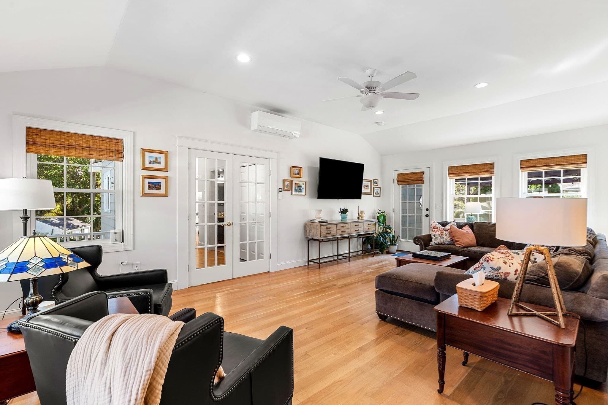 Single Family Residence at 29 Linwood St, Chelmsford MA 01824, Chelmsford, photo 15 of 42