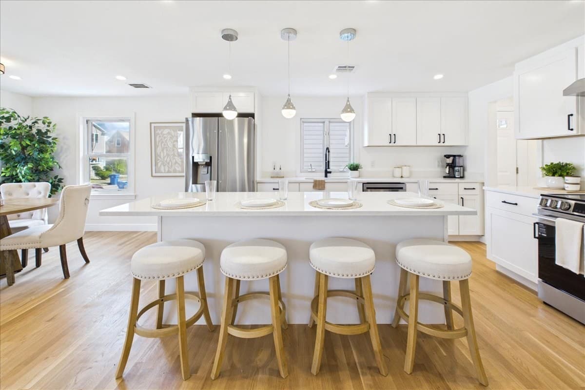 Single Family Residence at 40 Dix Street, Waltham MA 02453, Waltham, photo 13 of 28