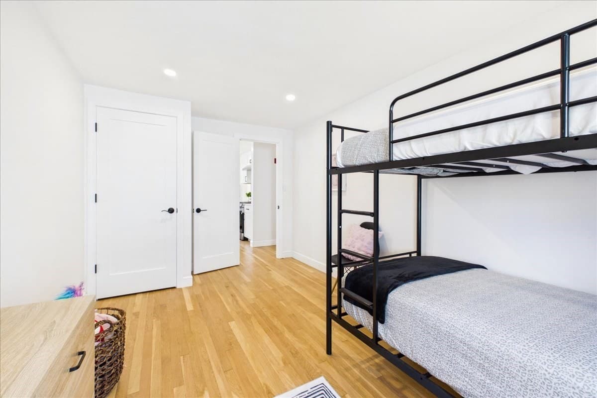 Single Family Residence at 40 Dix Street, Waltham MA 02453, Waltham, photo 16 of 28