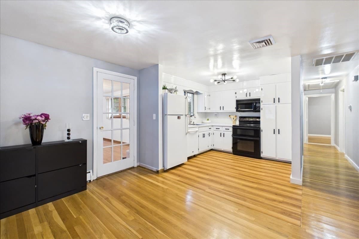 Single Family Residence at 25 Oakview Cir, Medway MA 02053, Medway, photo 16 of 34