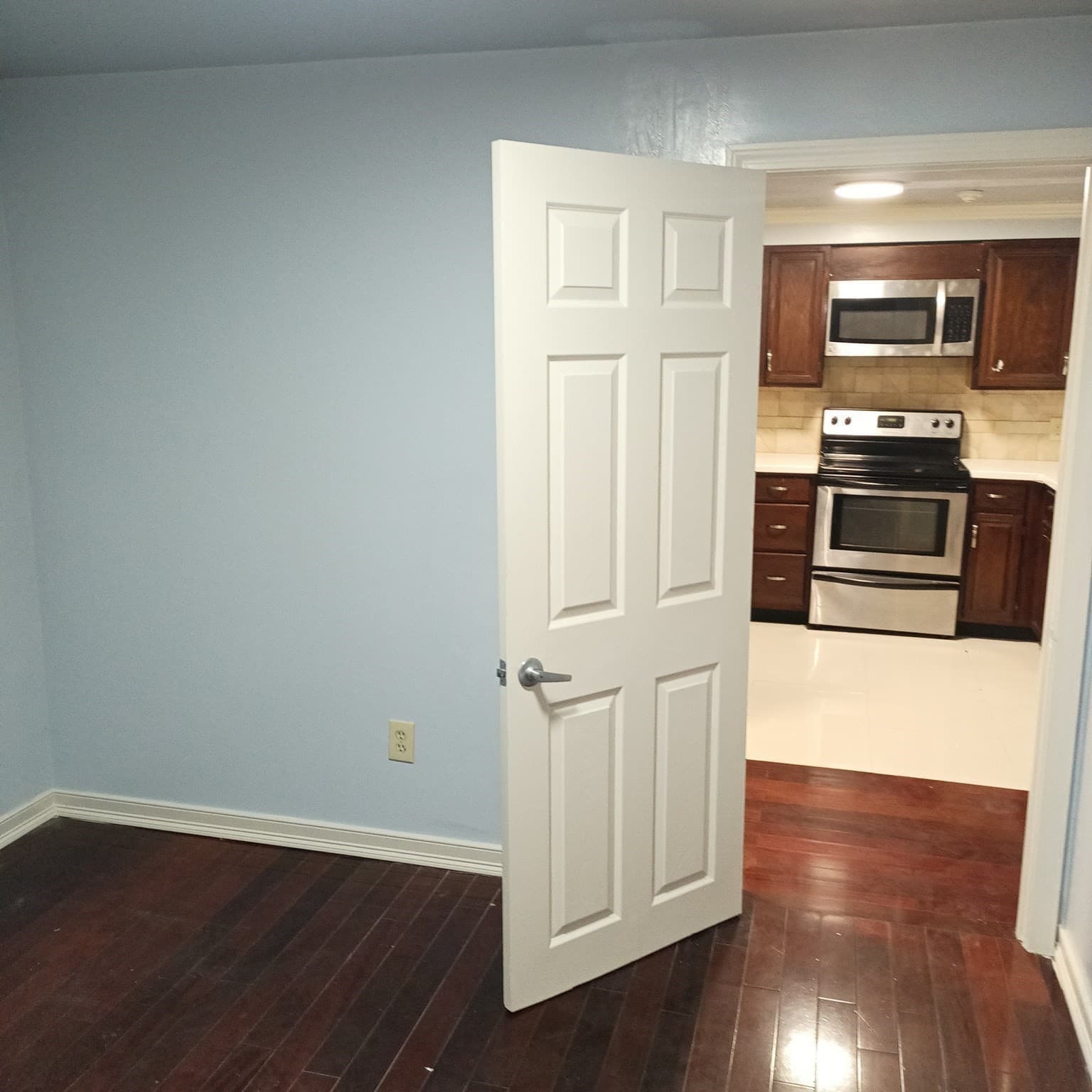 Condominium at 11b Hulbert Rd # 15, Worcester MA 01603, Worcester, photo 9 of 14