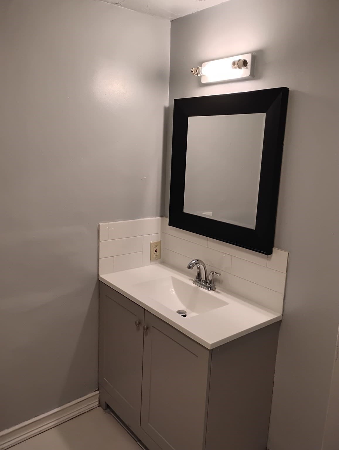Condominium at 11b Hulbert Rd # 15, Worcester MA 01603, Worcester, photo 8 of 14