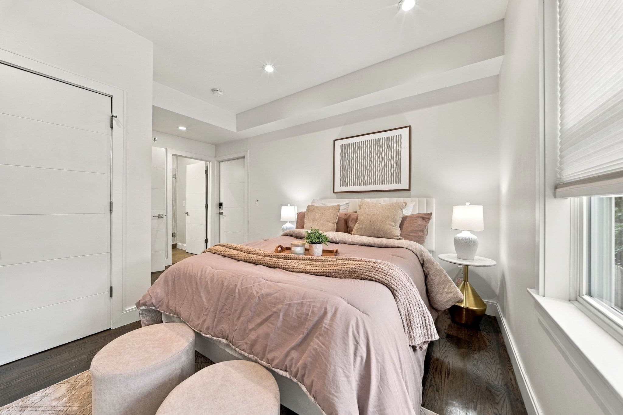 Condominium at 9 Lithgow St # 1, Boston MA 02124, Boston, photo 13 of 34