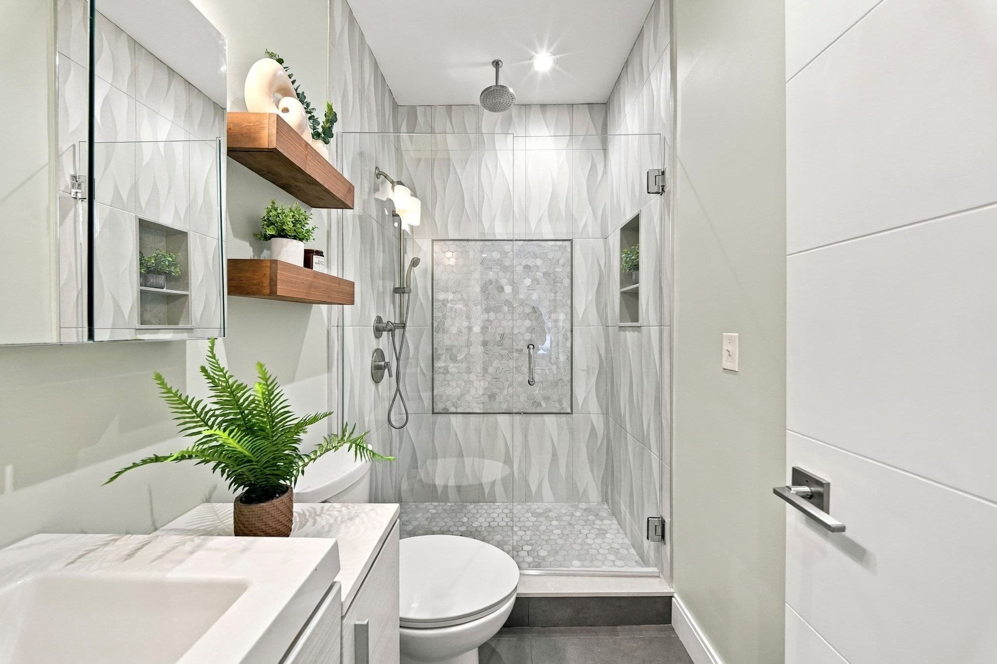 Condominium at 9 Lithgow St # 1, Boston MA 02124, Boston, photo 17 of 34