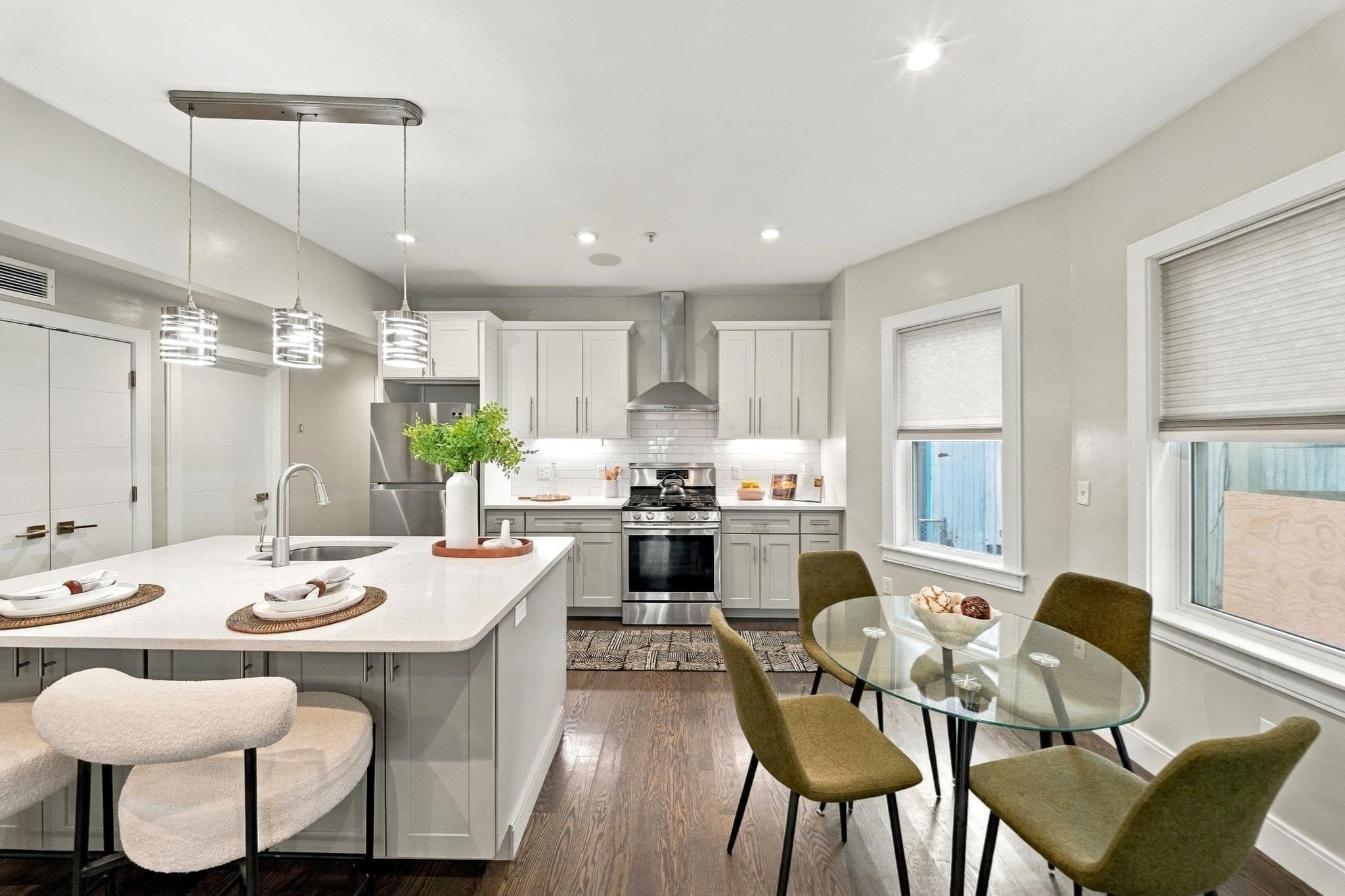 Condominium at 9 Lithgow St # 1, Boston MA 02124, Boston, photo 7 of 34