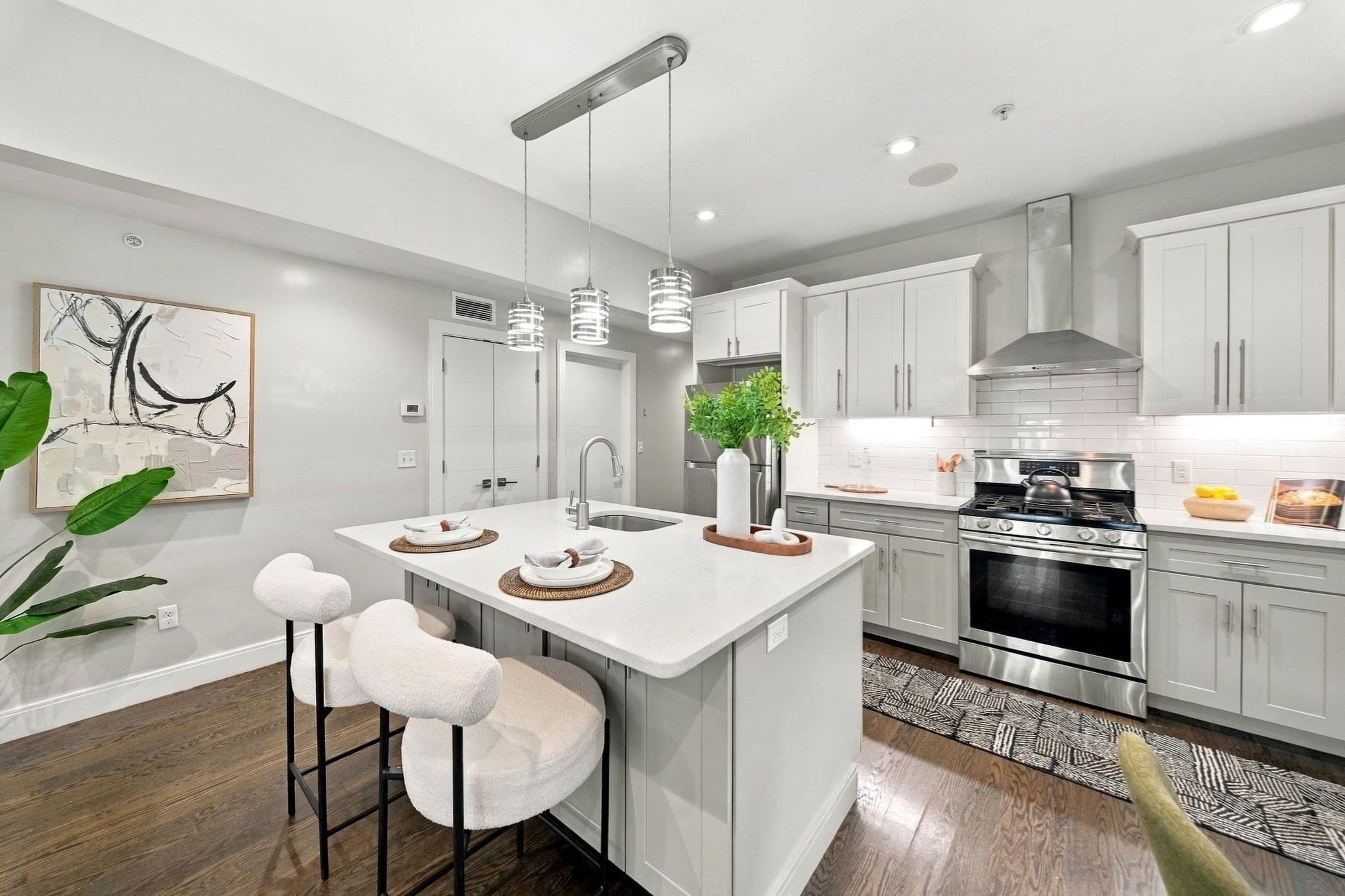 Condominium at 9 Lithgow St # 1, Boston MA 02124, Boston, photo 5 of 34