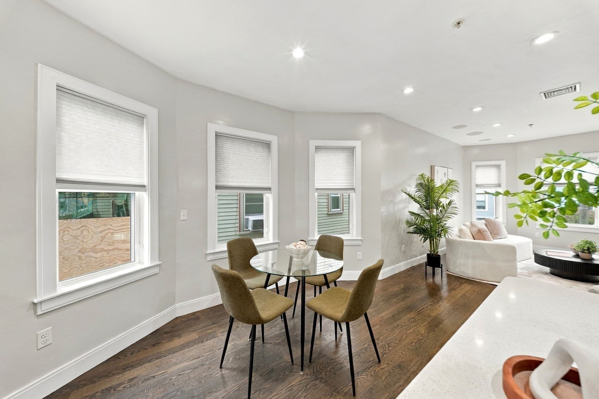 Condominium at 9 Lithgow St # 1, Boston MA 02124, Boston, photo 10 of 34