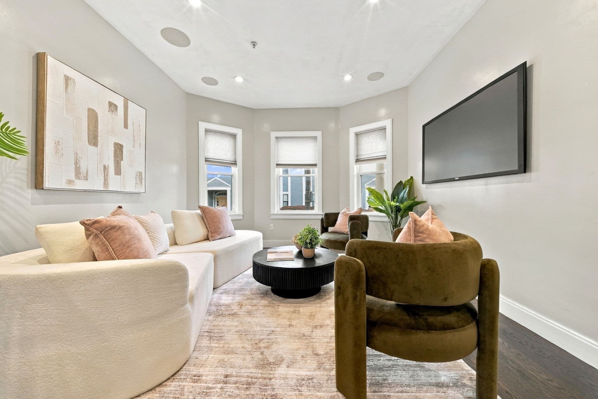 Condominium at 9 Lithgow St # 1, Boston MA 02124, Boston, photo 11 of 34