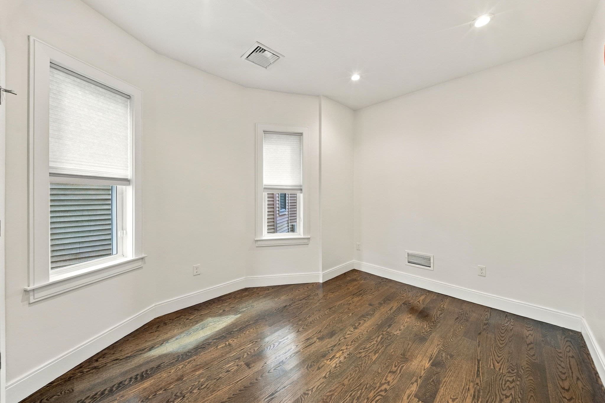 Condominium at 9 Lithgow St # 1, Boston MA 02124, Boston, photo 19 of 34