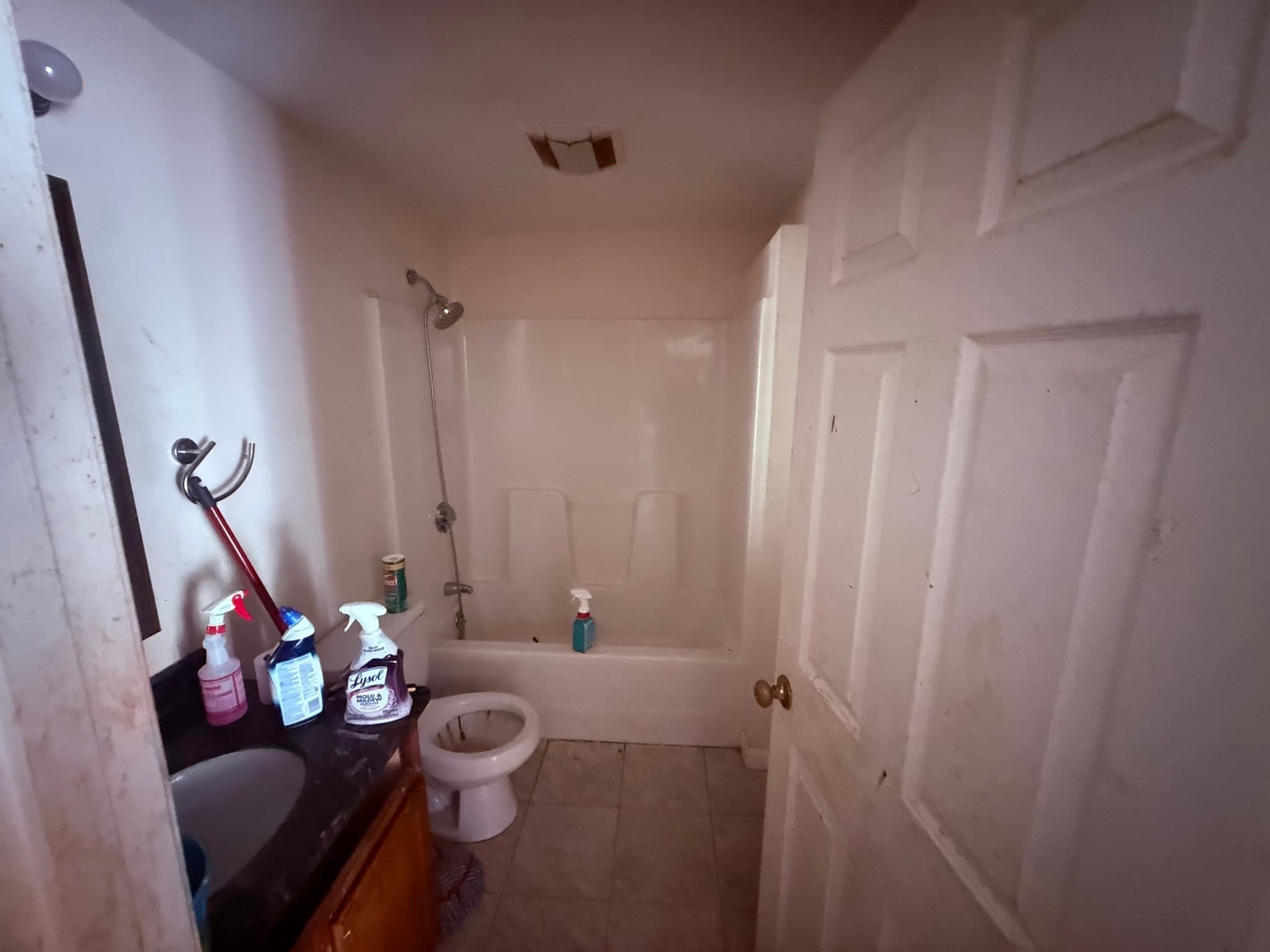 Single Family Residence at 46 Pine Hill Rd, Worcester MA 01604, Worcester, photo 14 of 26